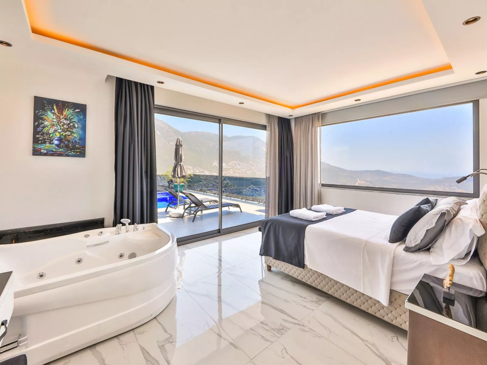 In Kalkan mit Privatem Pool-Binnen