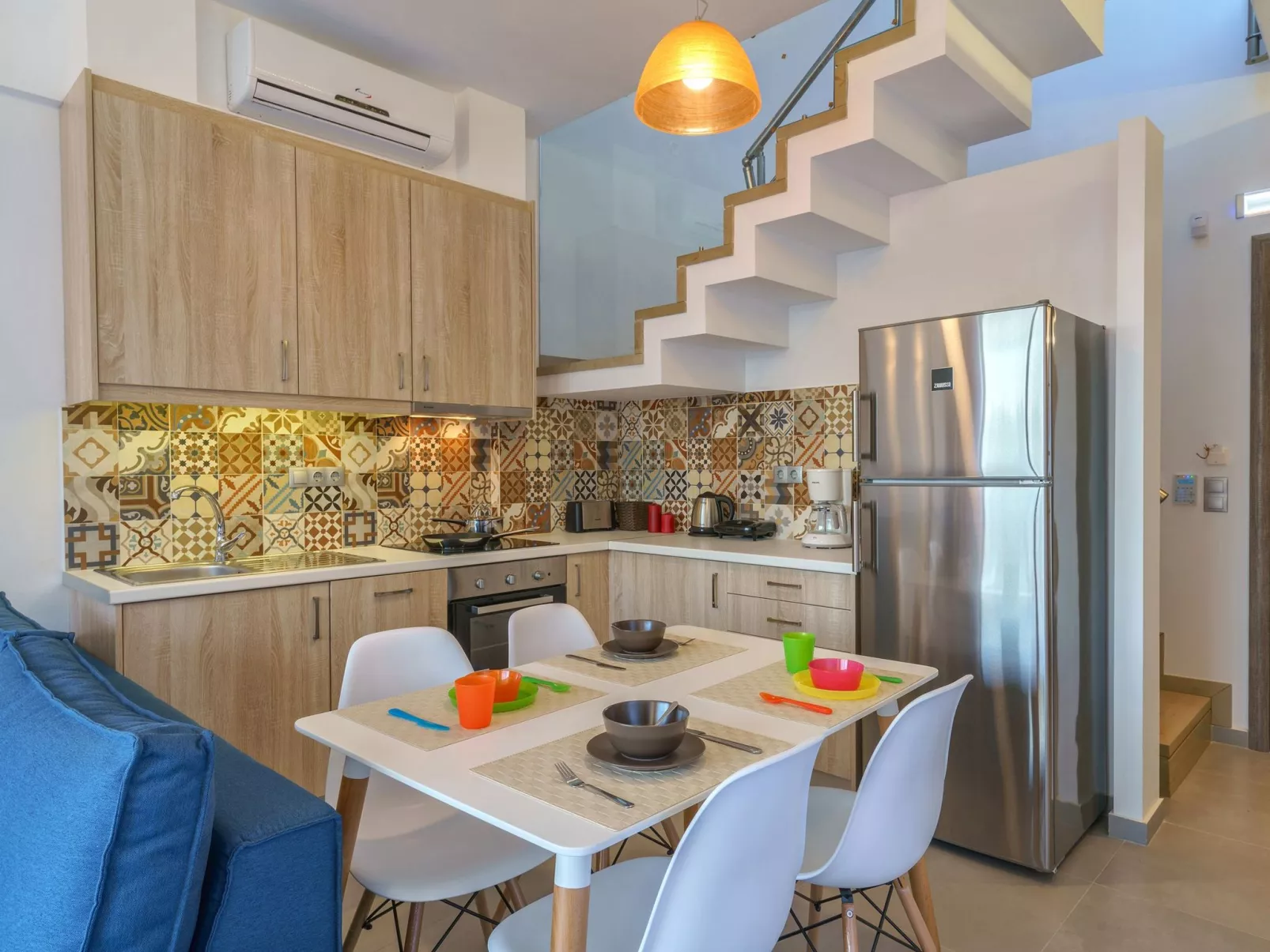 Beachfront Villa 30m zu den Annehmlichkeiten und BBQ Bereich-Binnen