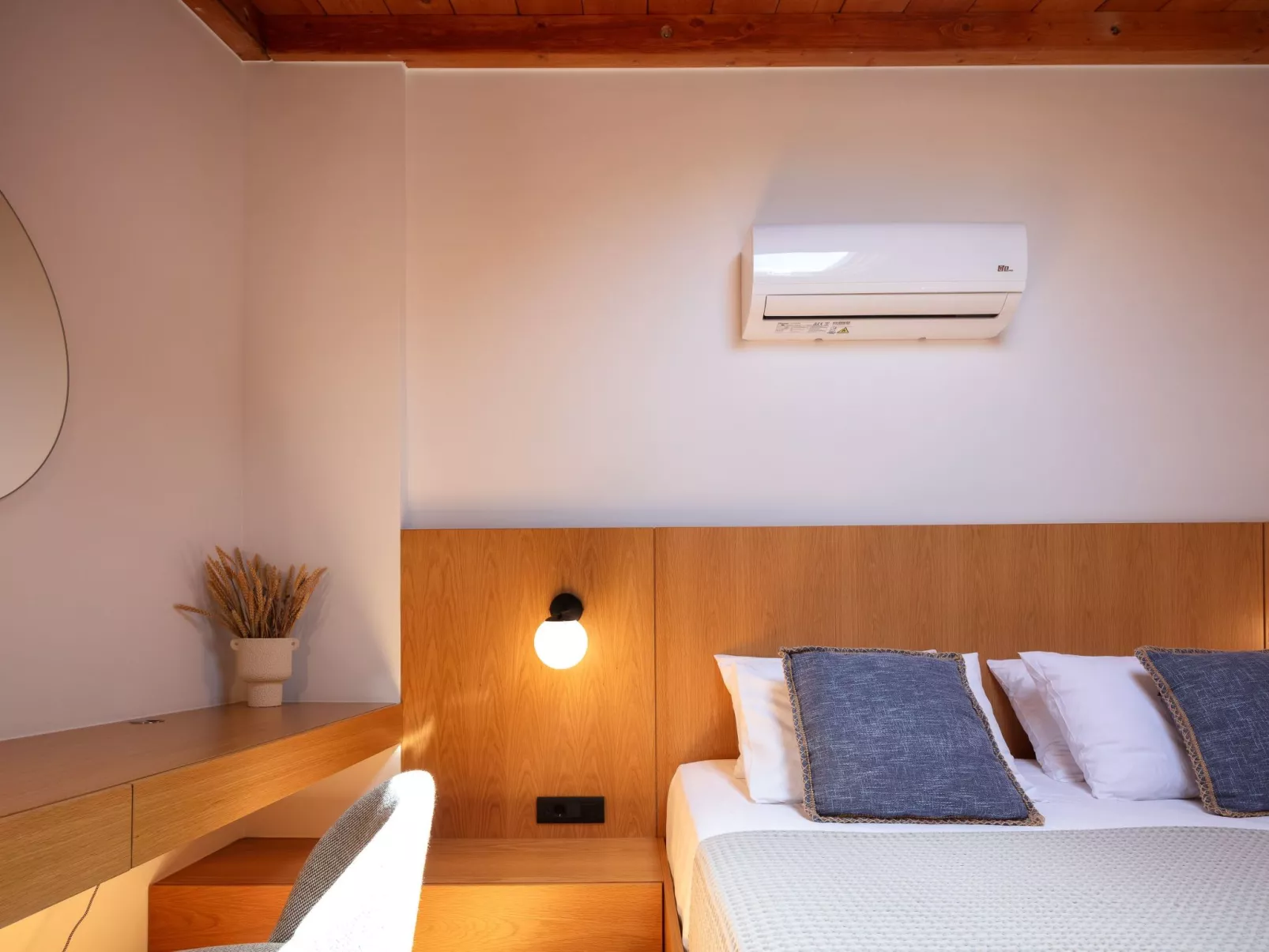 Omnia Villa 1-''Beheizter'' Pool und atemberaubender Meerblick-Binnen