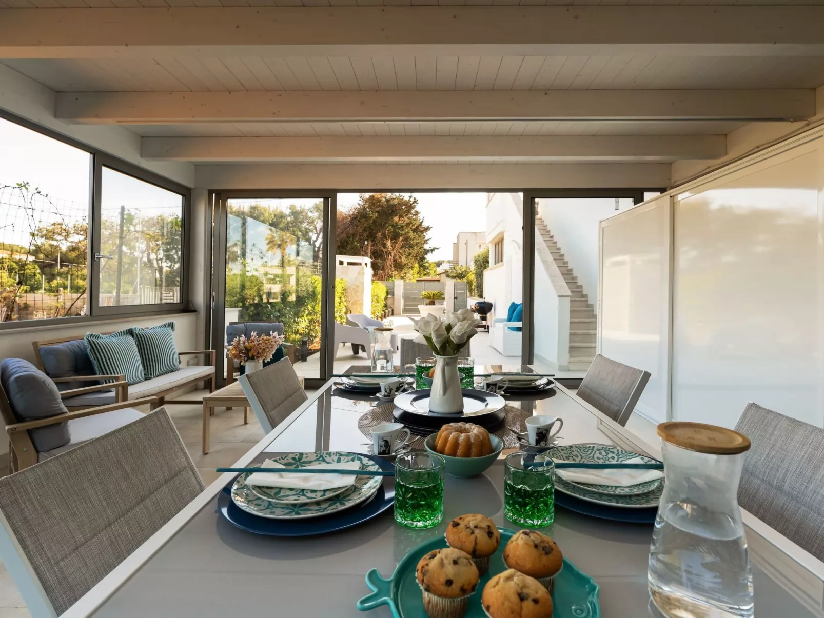 'Connie's House-Binnen