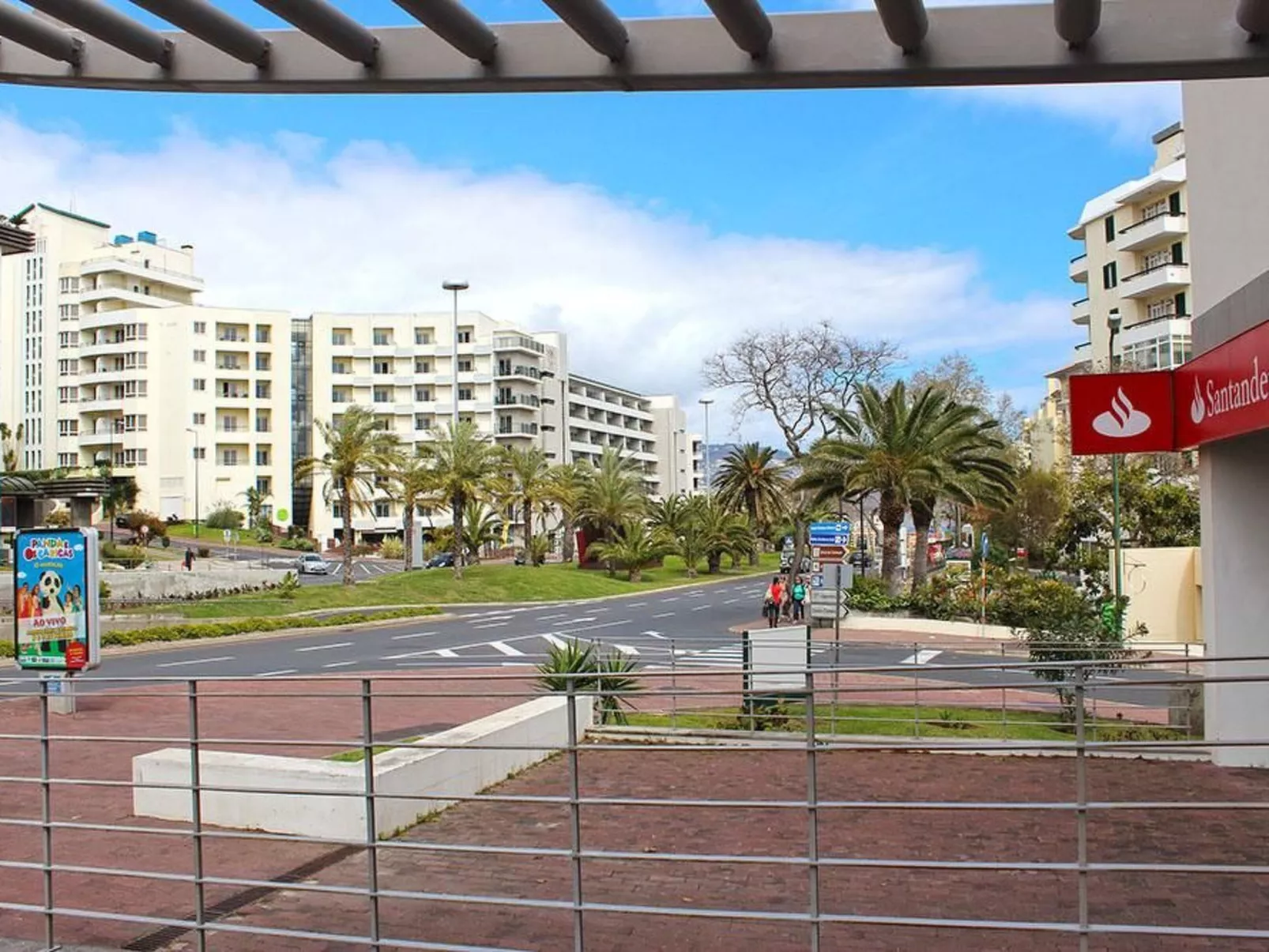 Modernes Terrassenapartment am Meer-Buiten