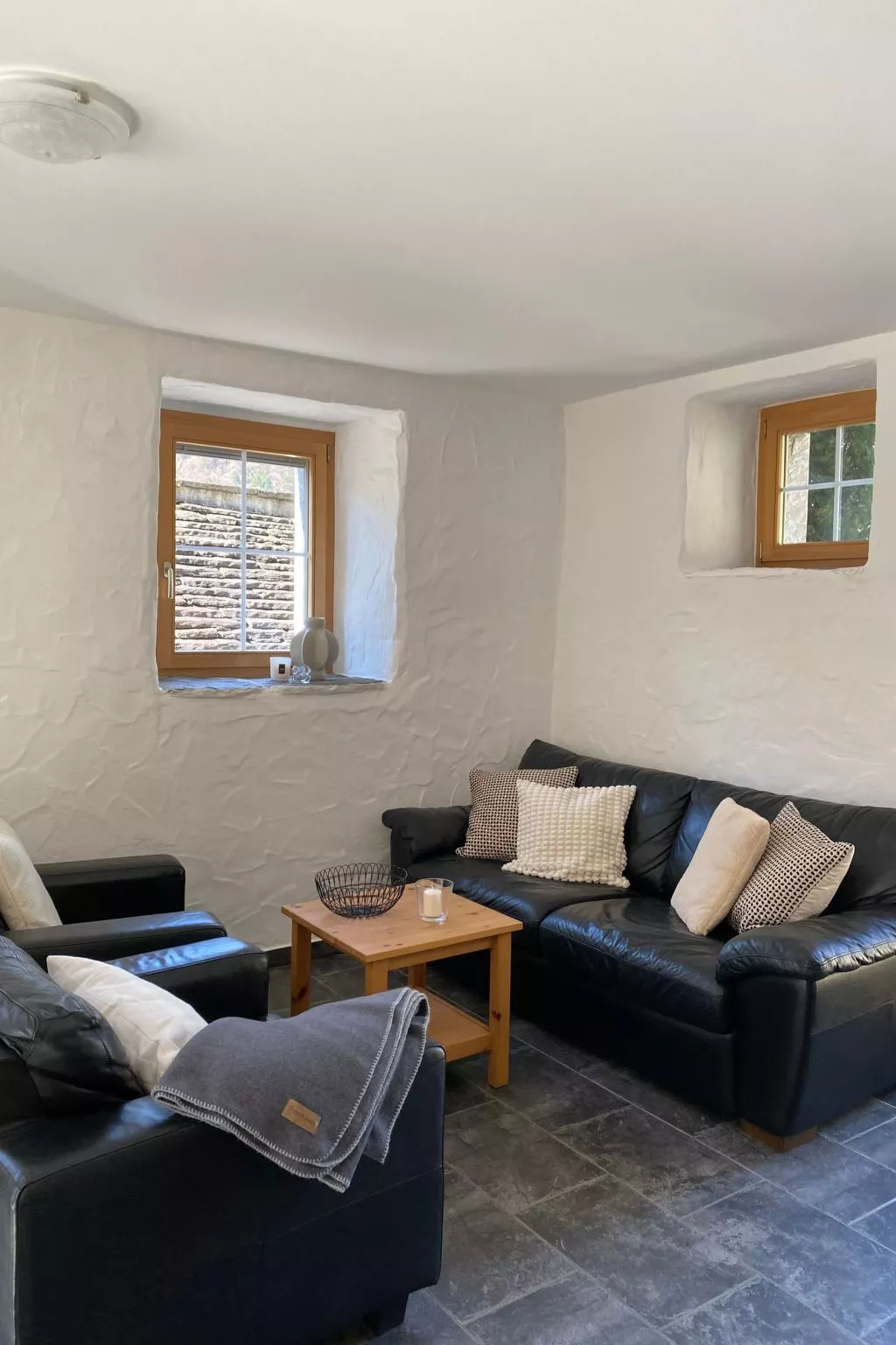 Top -Rustico mit Aussenwhirlpool beheizt und Sauna-Binnen