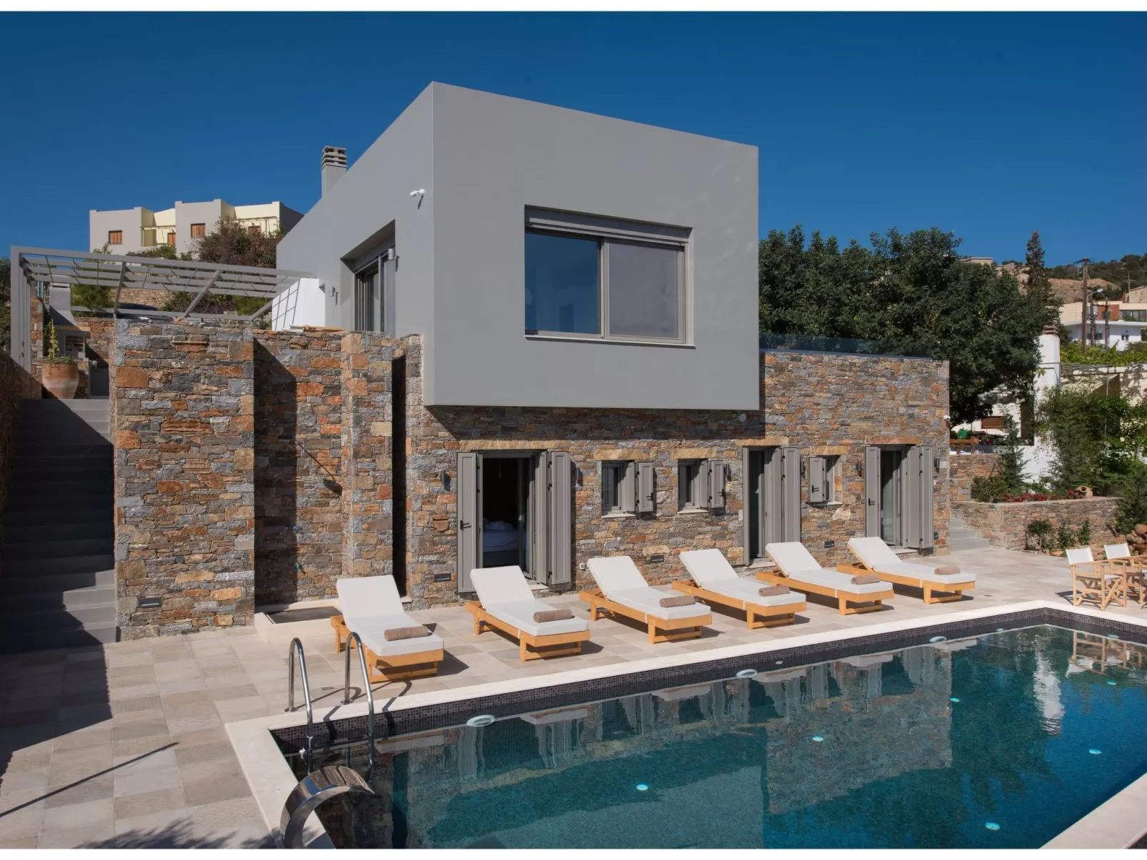 Haus in Agios Nikolaos mit außergewöhnlicher Aussicht-Binnen