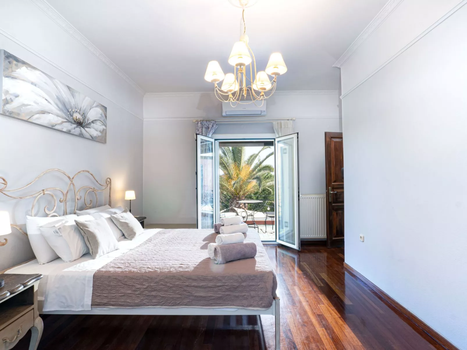 Ferienvilla "Villa kerkyra" mit eigenem Pool-Binnen