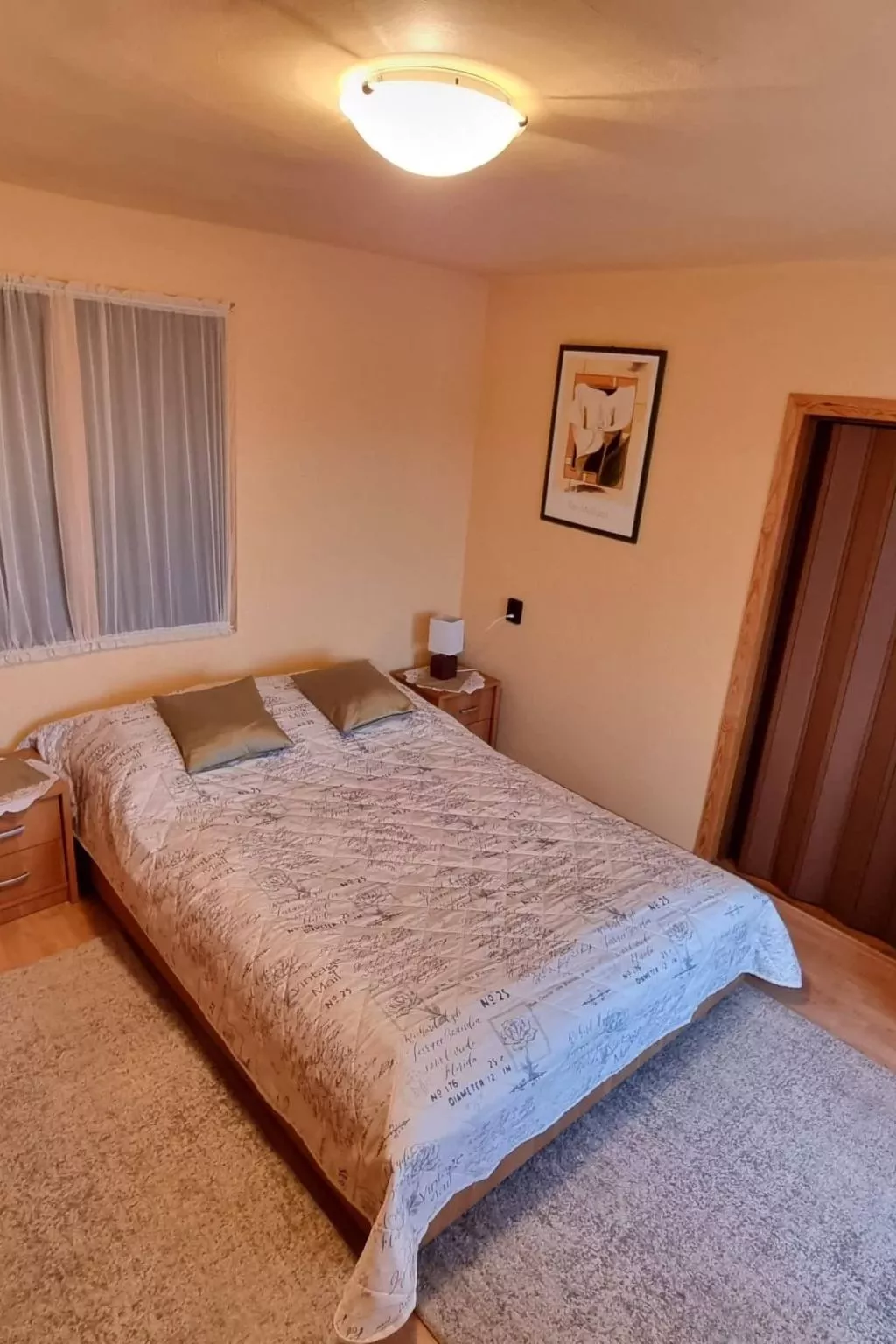 Mit Grill, Terrasse und Garten-Binnen