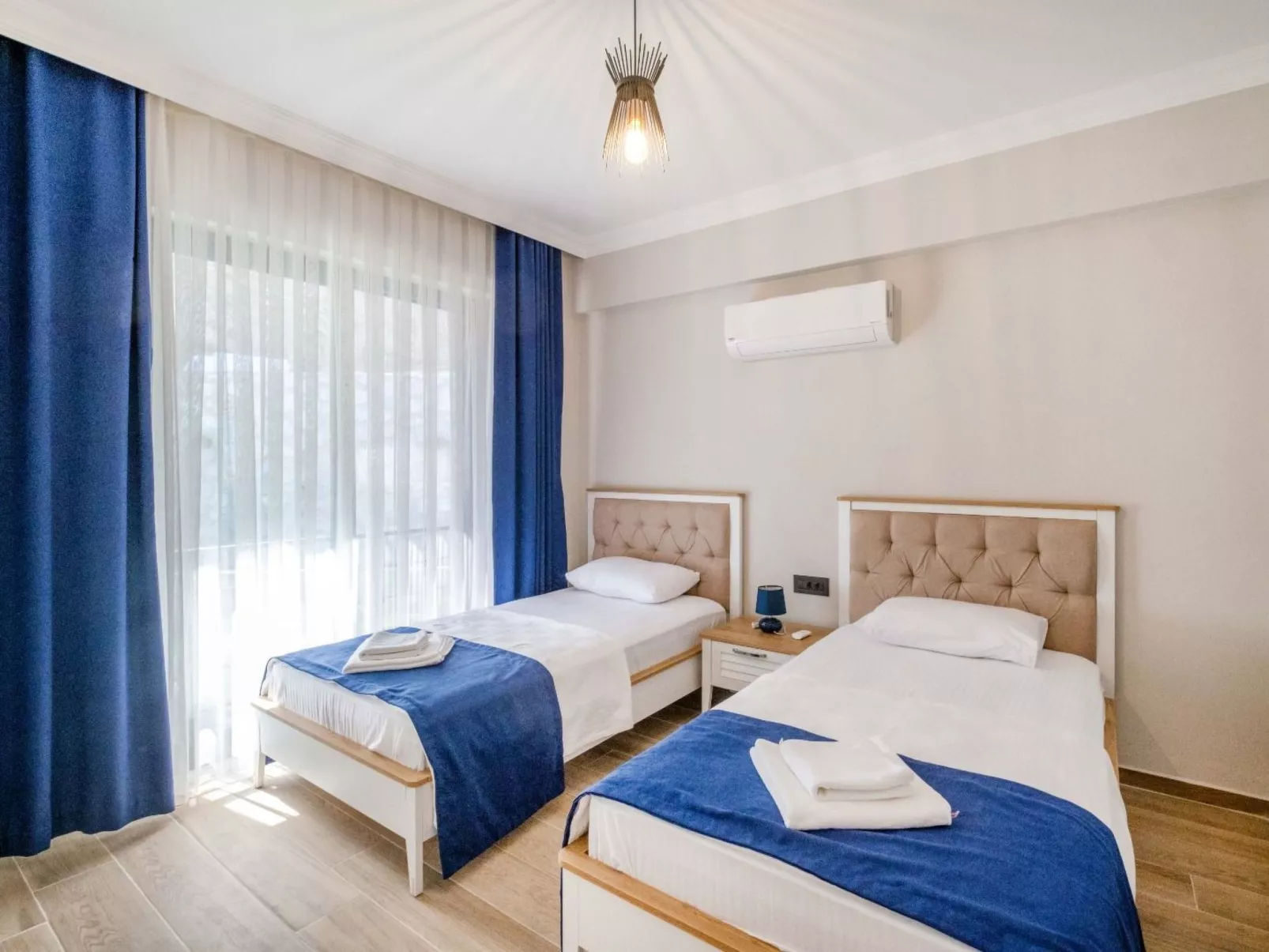 Villa mit Infinitypool in Fethiye Faralya-Binnen