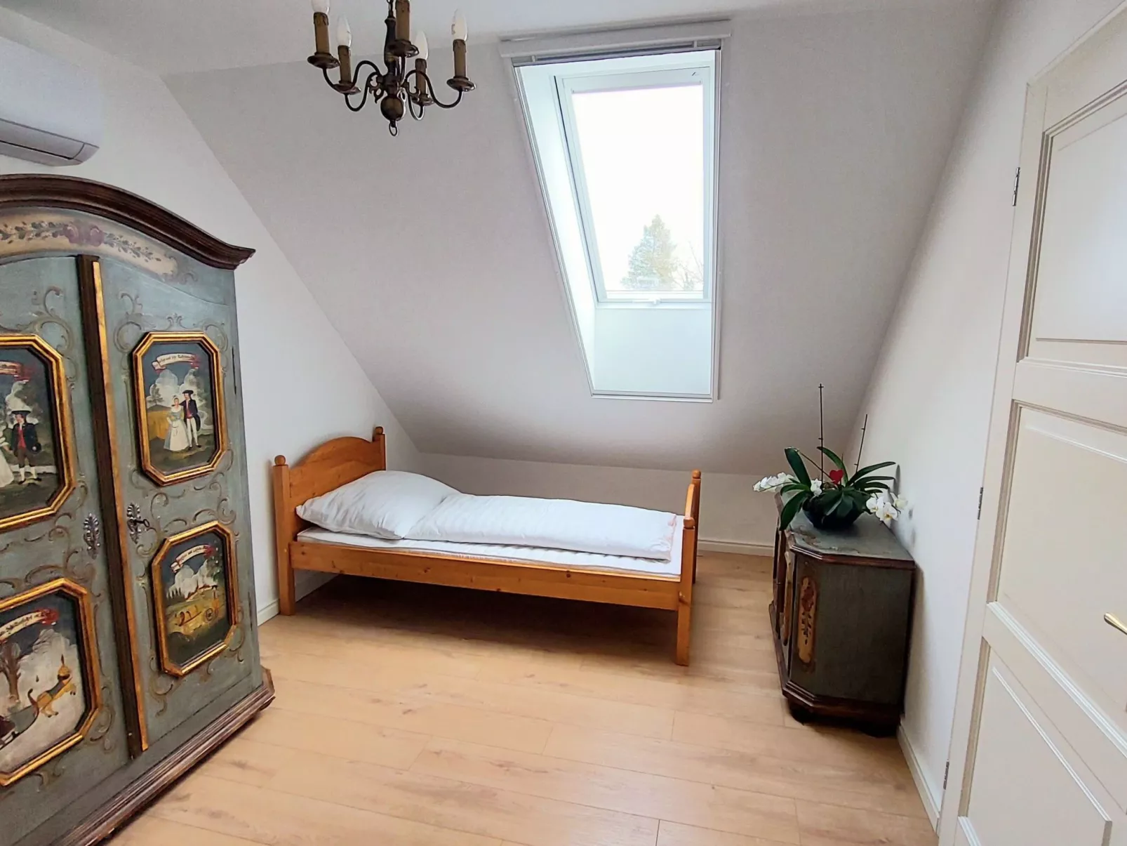 Villa für zehn Gäste 200 Meter vom Strand-Binnen