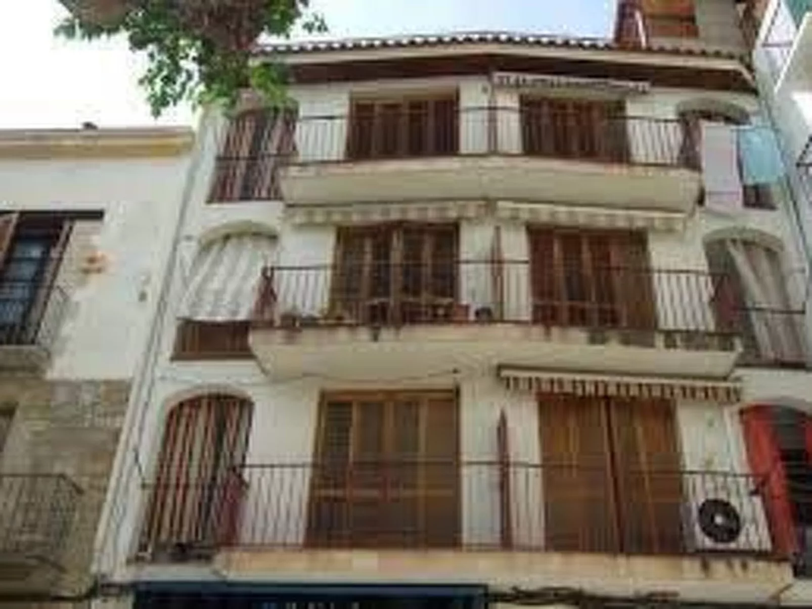 Wohnung "Stockwerk 1" mit Balkon-Image-tags.info