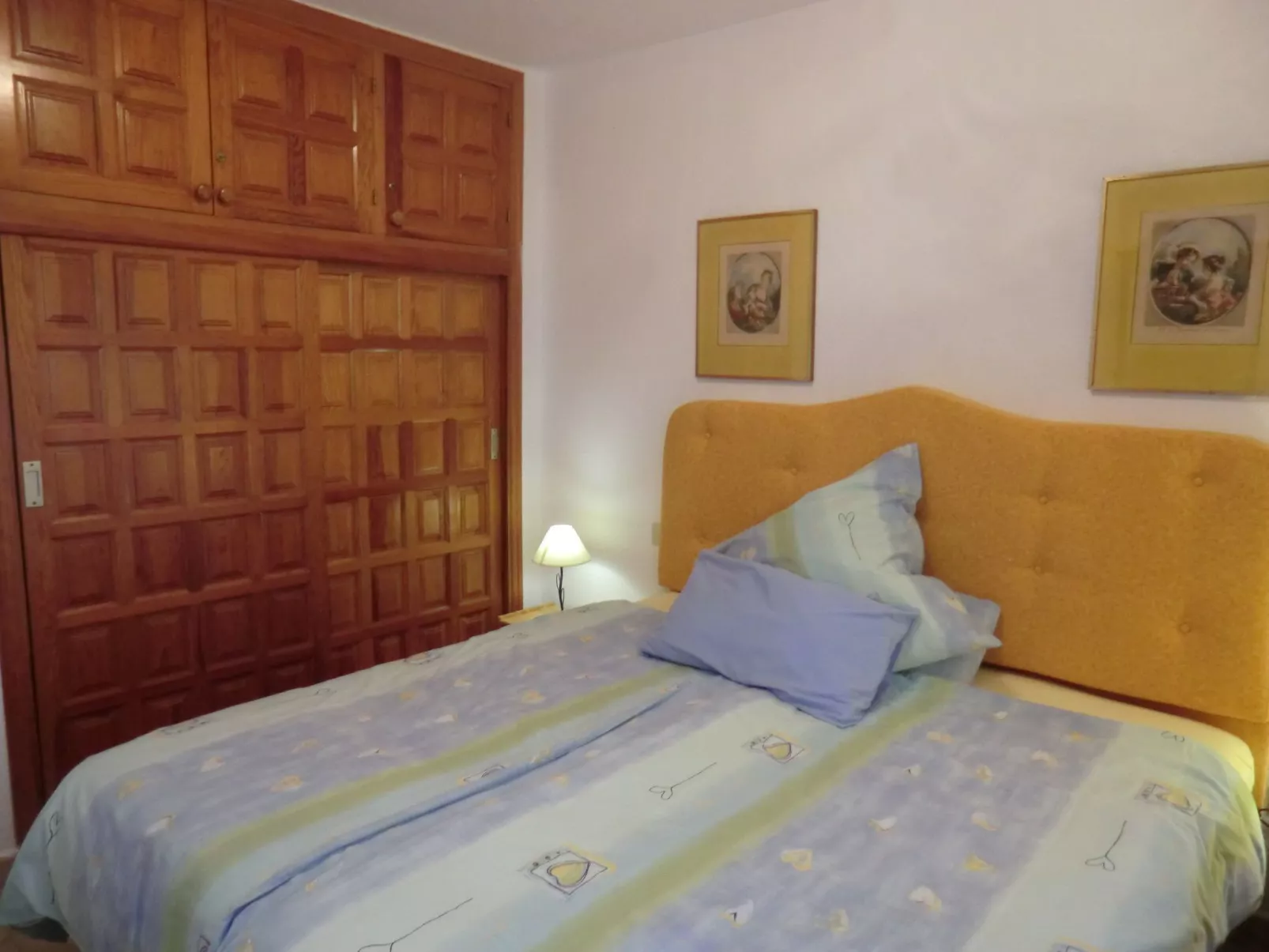 Ruhige Ferienwohnung mit Pool und Meerblick-Image-tags.info