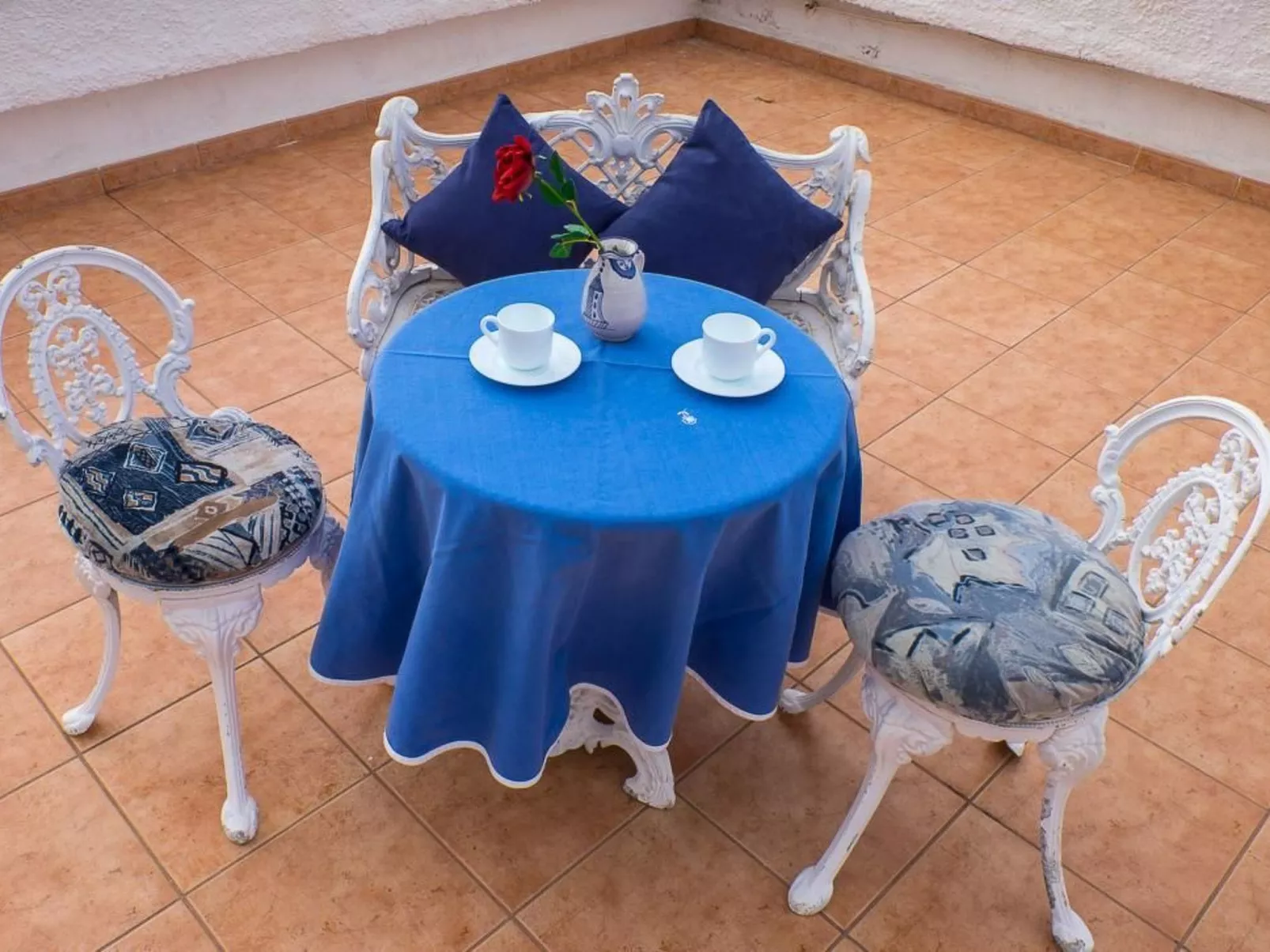 Strandnahes Haus mit Terrasse zum Sonnenuntergang - Binnen