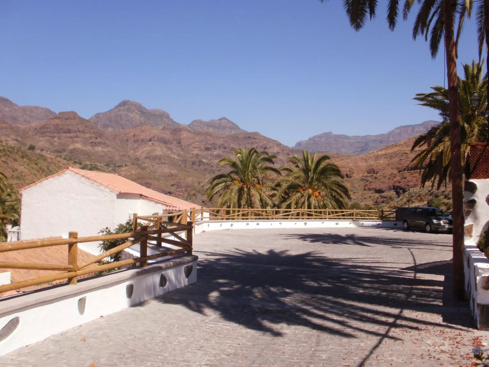 Die Schule von La Sorrueda-Image-tags.info