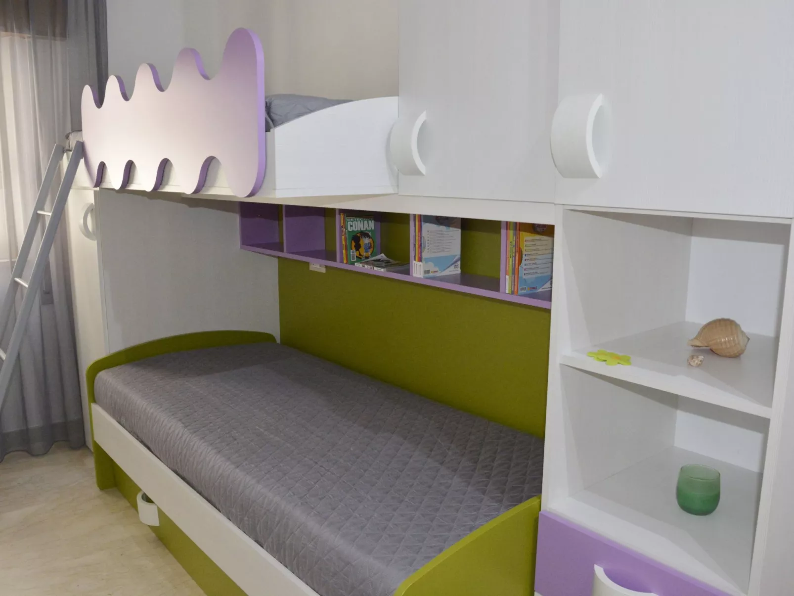 Mit Wasserblick-Binnen