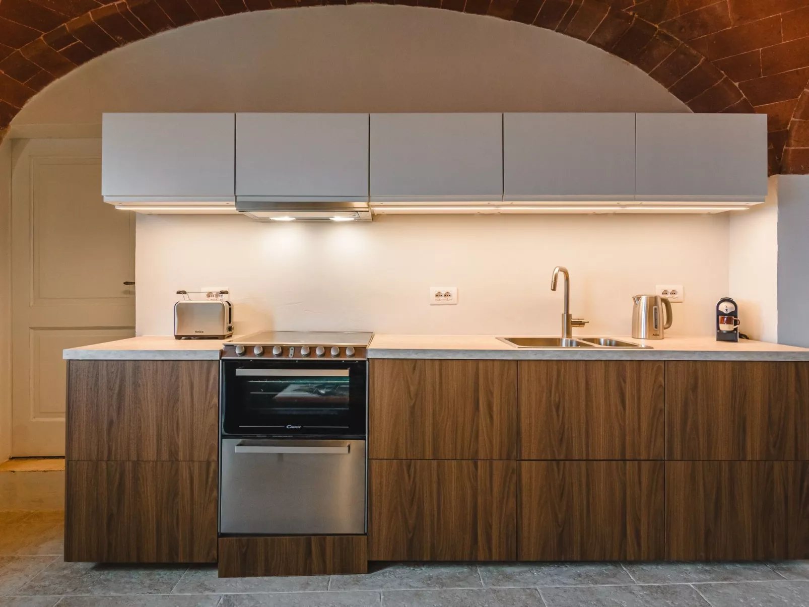 Toskanisches Apartment mit Gewölbedecken und Terrasse-Binnen