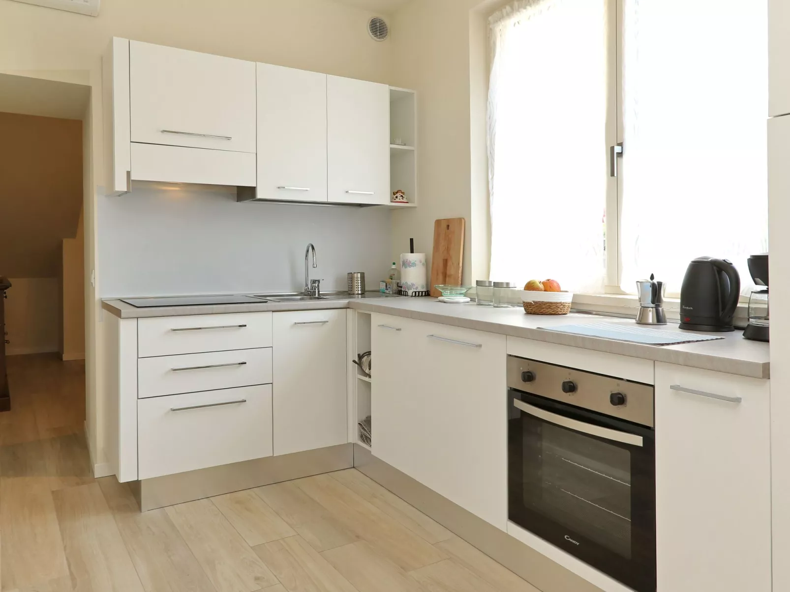 'Vall' mit Privatparkplatz-Binnen