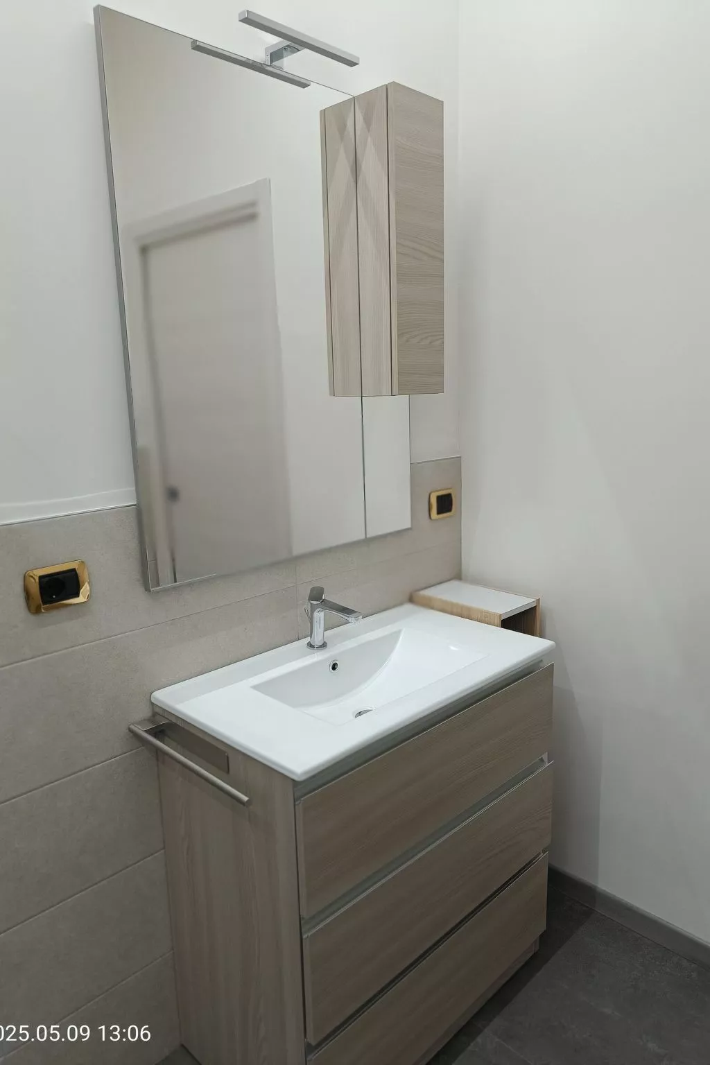 Flach 'Mary'-Image-tags.info