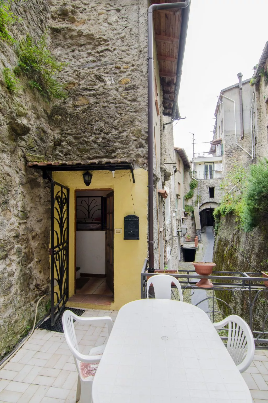 Panoramawohnung mit Balkon und Terrasse-Buiten