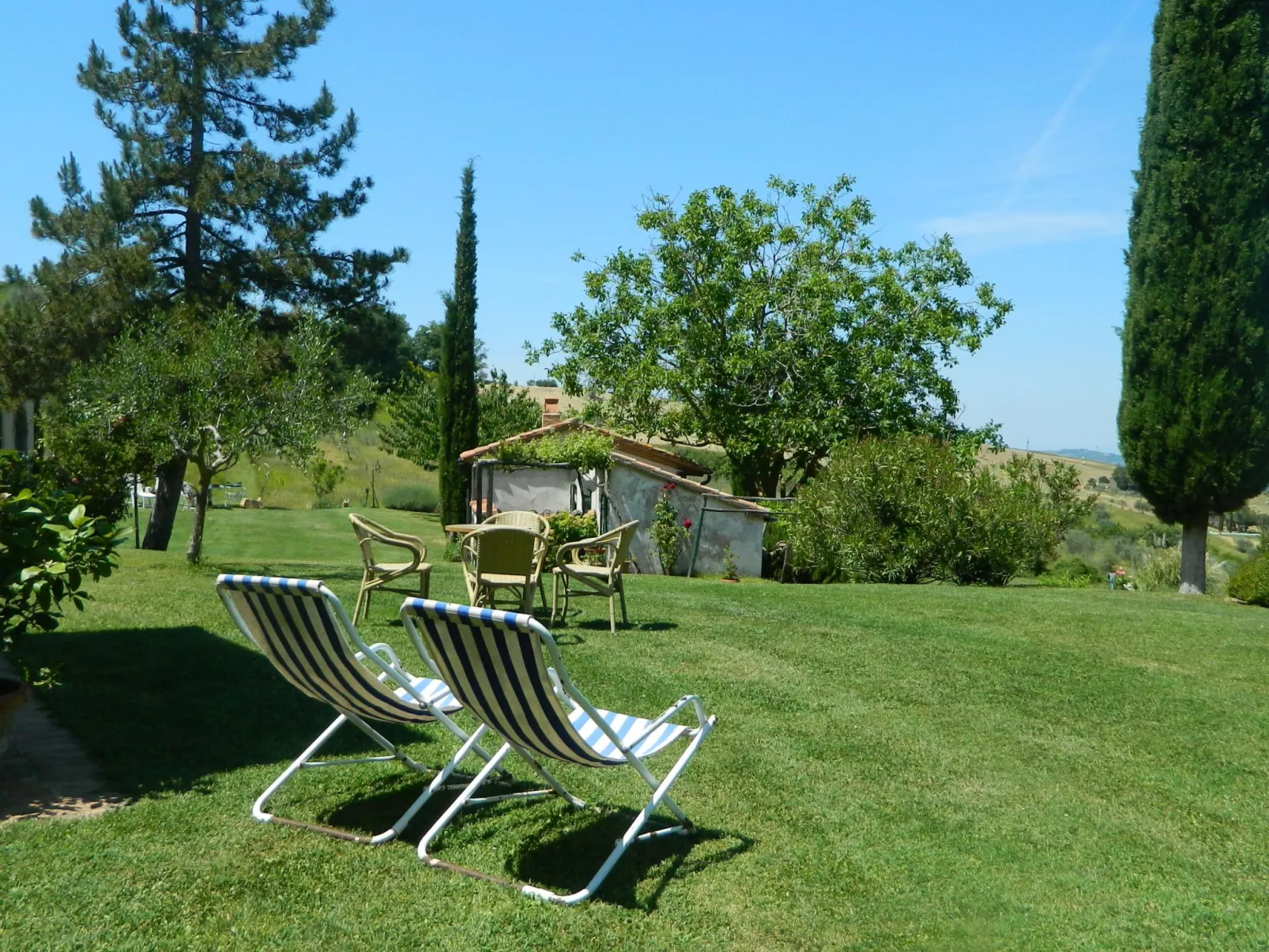 Haus Claudia mit schönem Garten-Image-tags.info