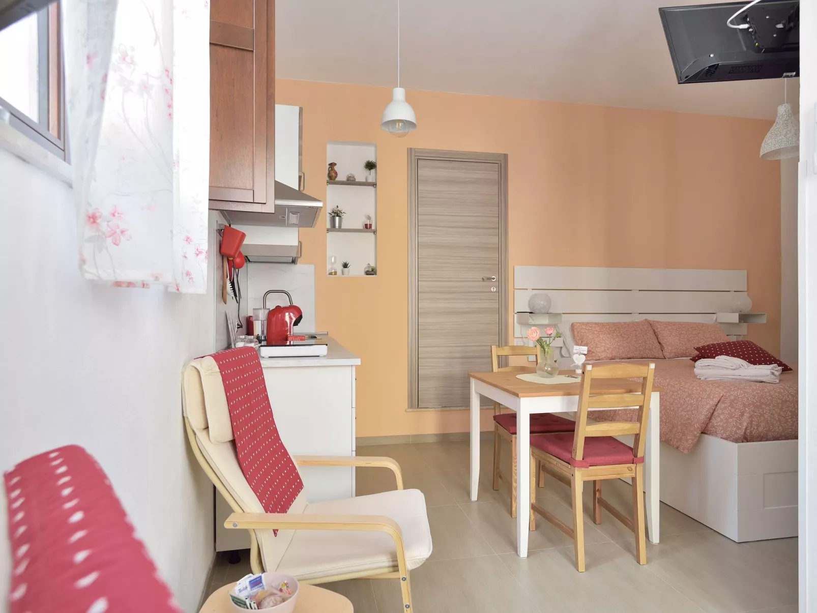 Romantisches Zimmer mit Jacuzzi-Binnen