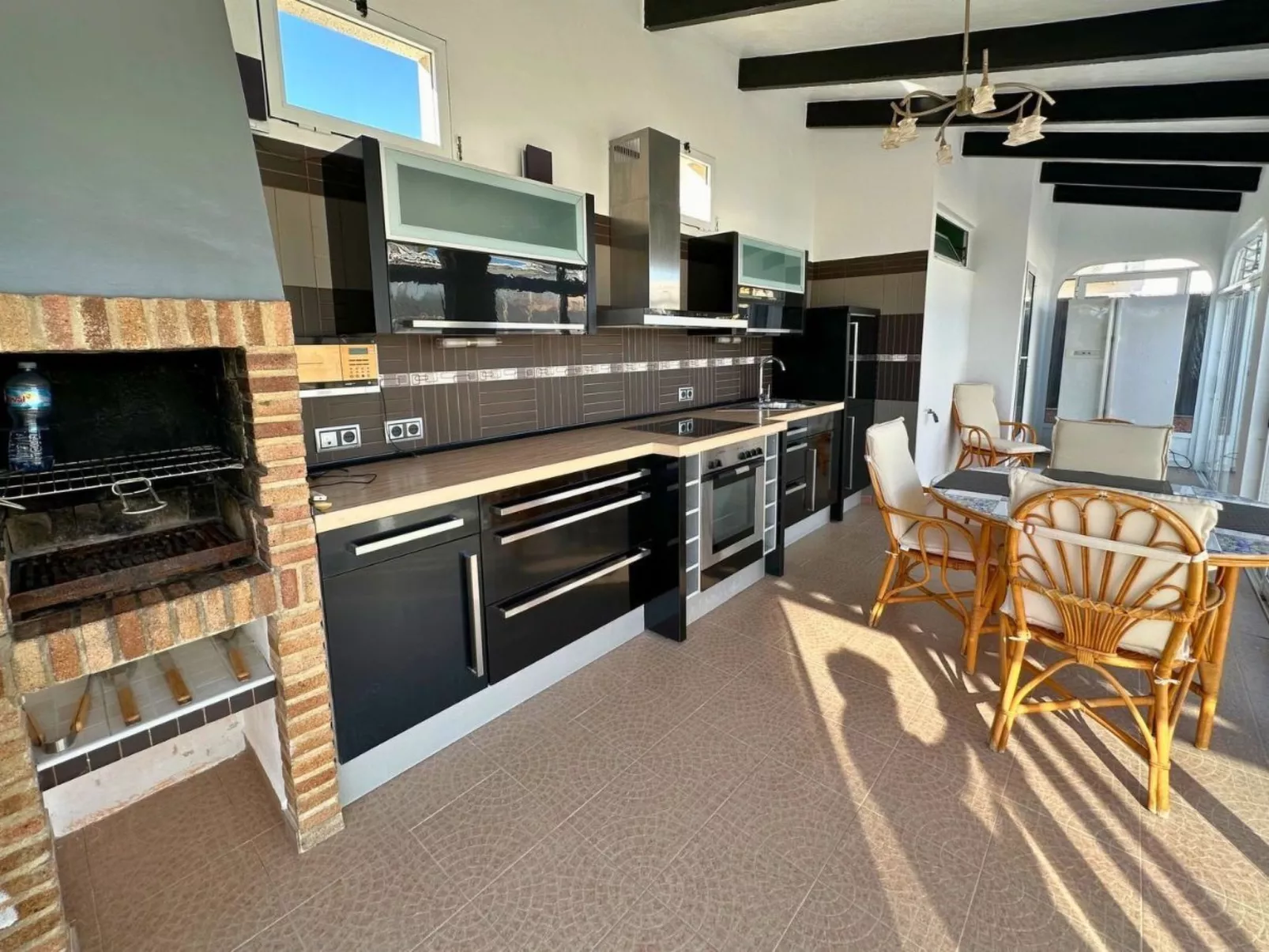 Villa Esmeralda-Image-tags.info