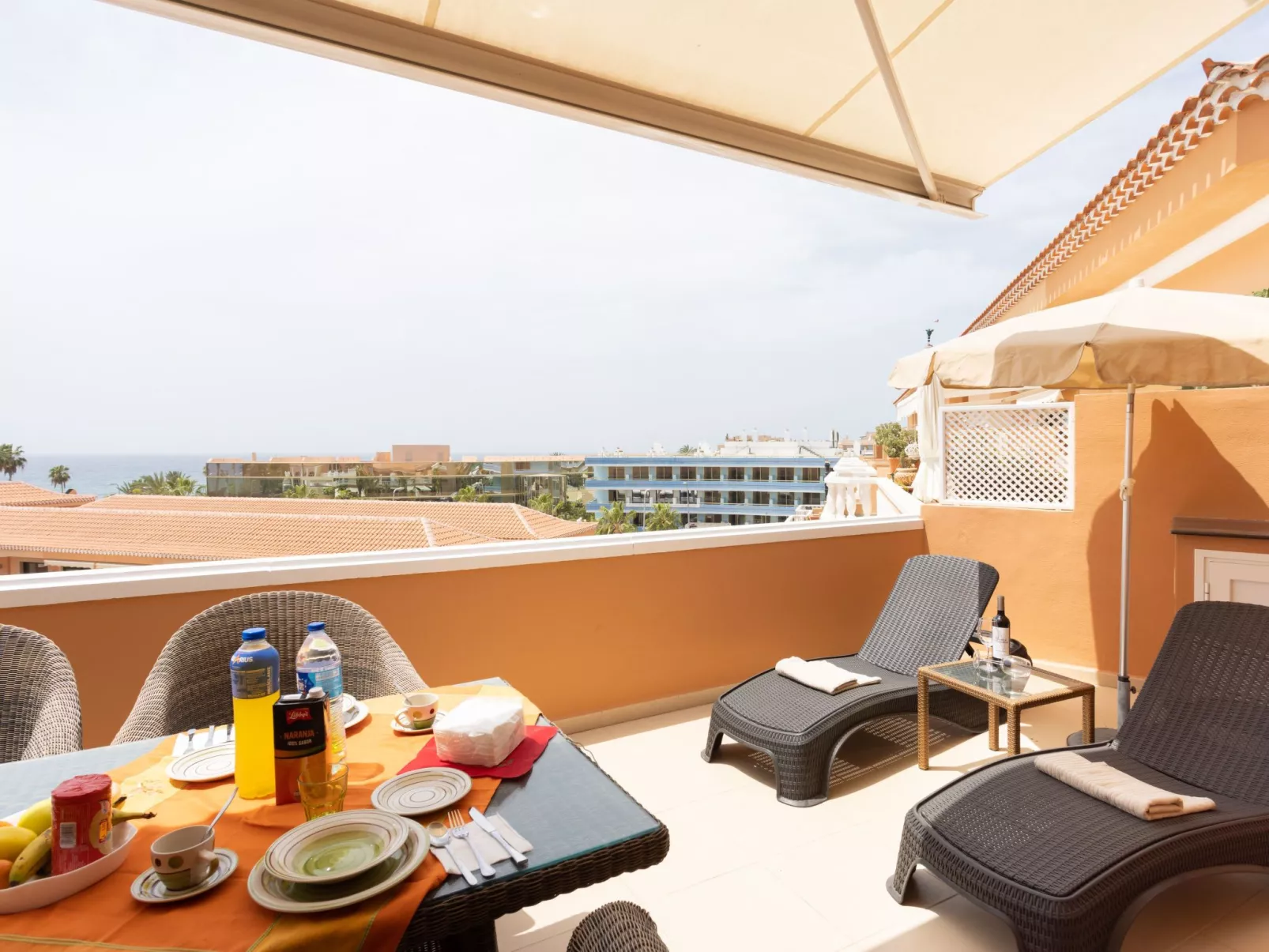 Exklusives Attic mit atemberaubendem Meerblick-Binnen