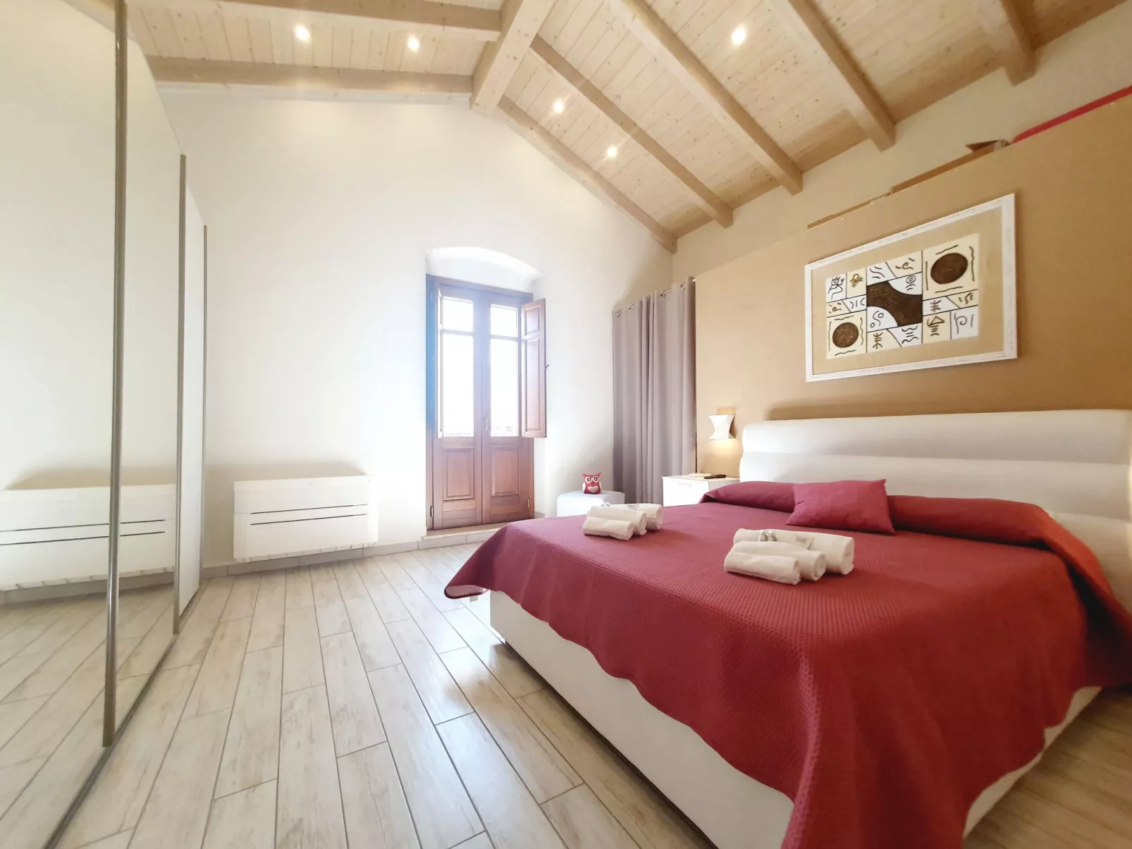 Elegantes Haus in der Nähe des Zentrums-Image-tags.info