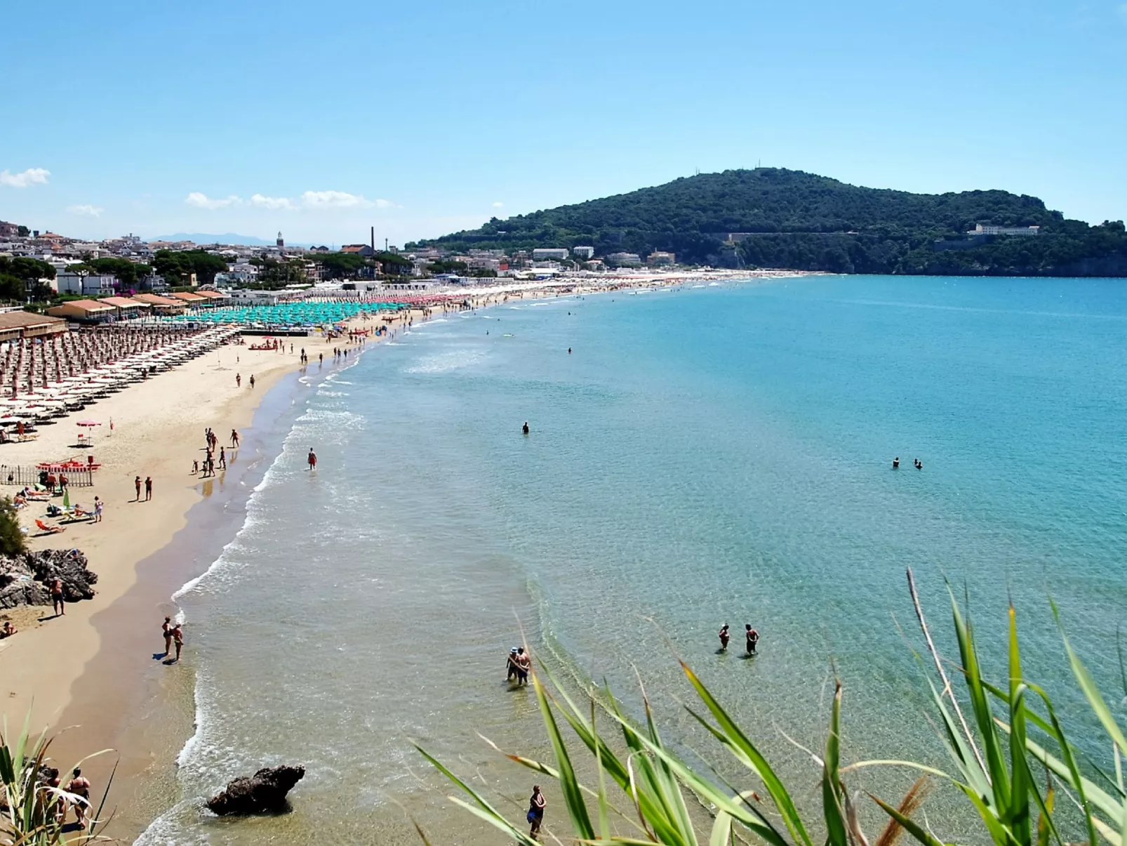 Domhaus mit Blick auf den Golf von Gaeta-Omgeving