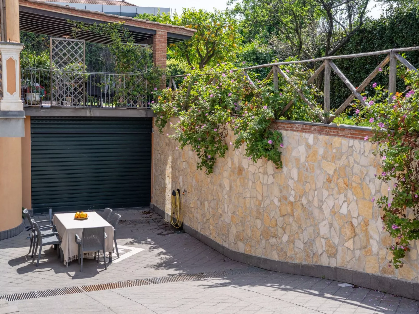 Ätna, Meer und Grün - Freiraum-Binnen