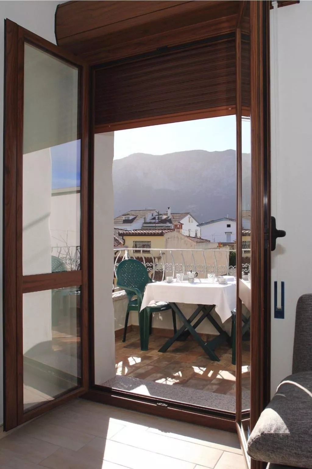 Anwesen mit Balkon-Image-tags.info