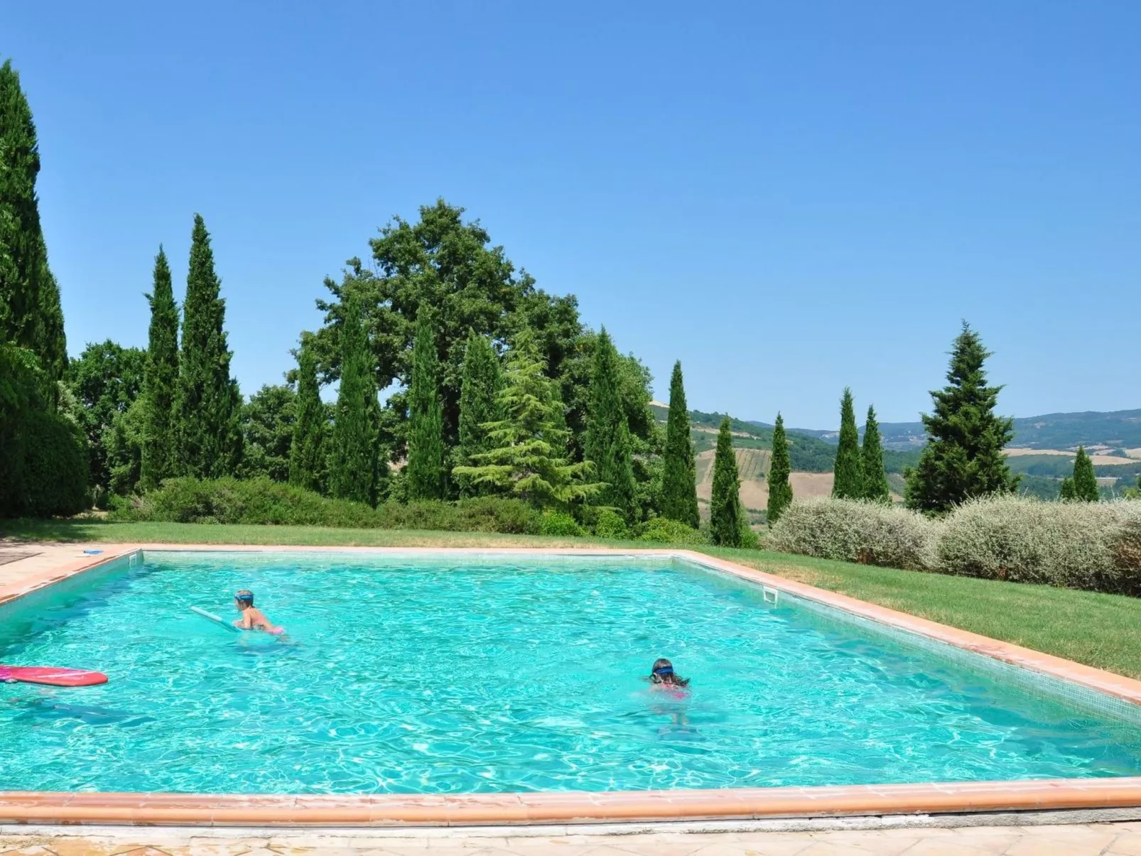 In Acquapendente mit Großem Garten - Image-tags.info