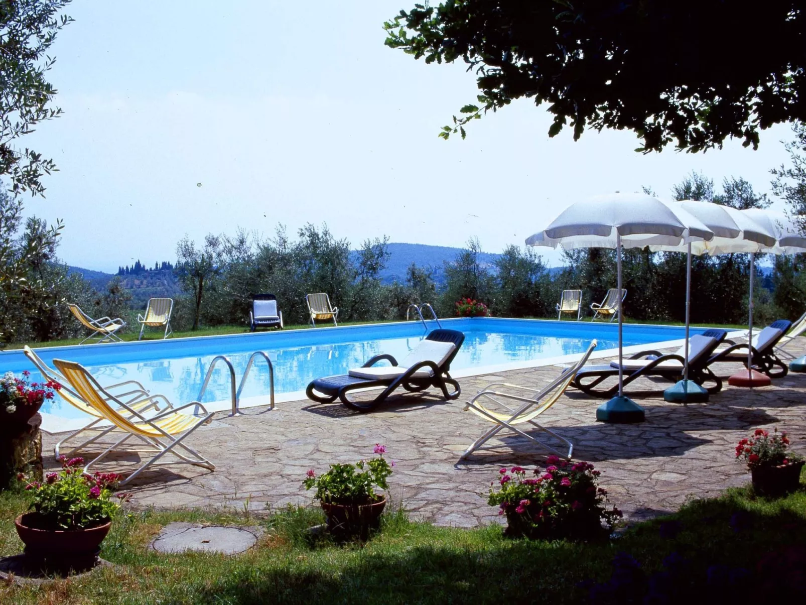 Sage' Anwesen mit Gemeinschaftspool-Binnen