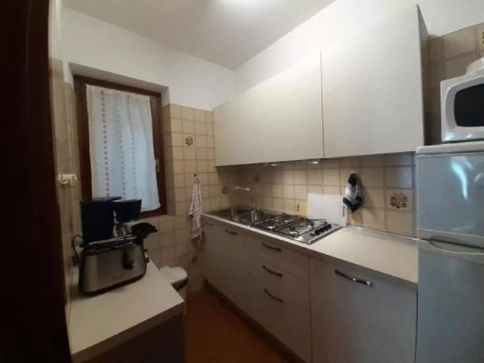 Zwei-Zimmer-Wohnung mit herrlicher Terrasse mit Seeblick-Binnen