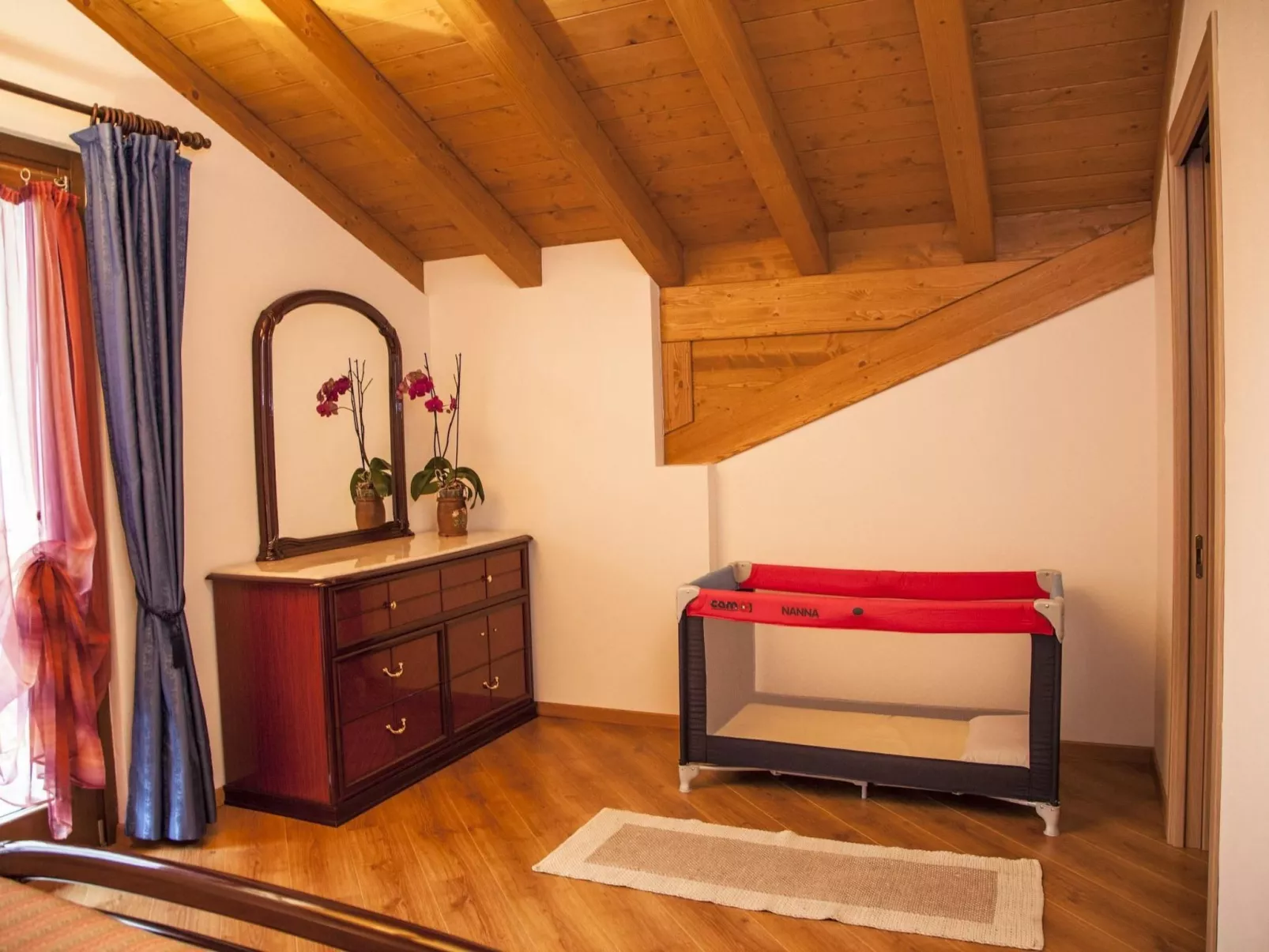 Wohnung "Spaziosa mansarda"-Binnen