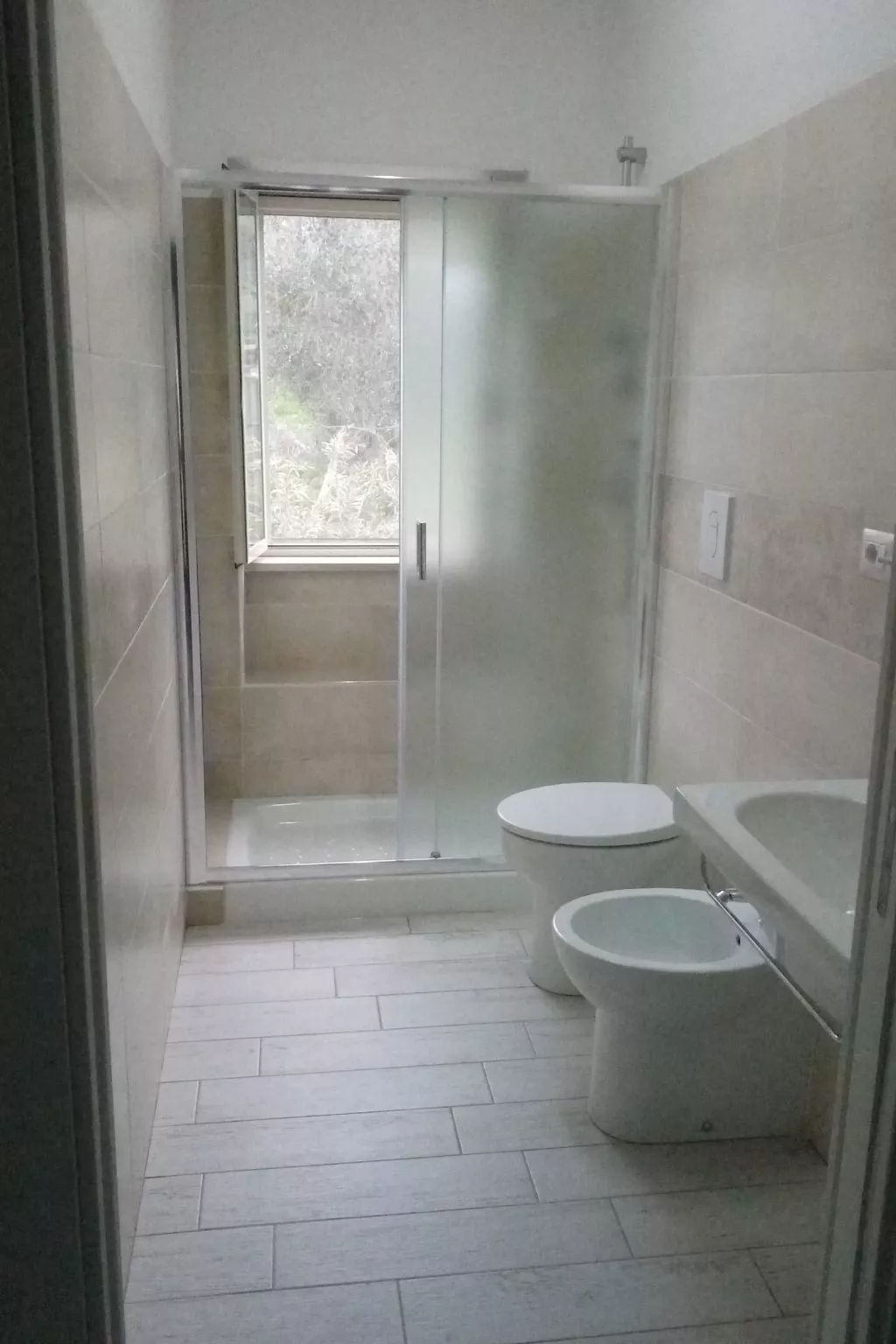 Drei-Zimmer-Wohnung im Erdgeschoss-Image-tags.info