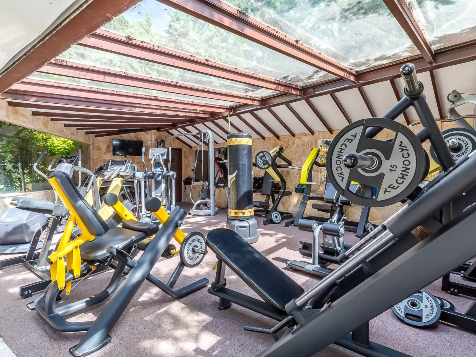 5-Suiten Madrid Villa Oasis, Schwimmbad-Spa, Fitnessraum, Club-Buiten