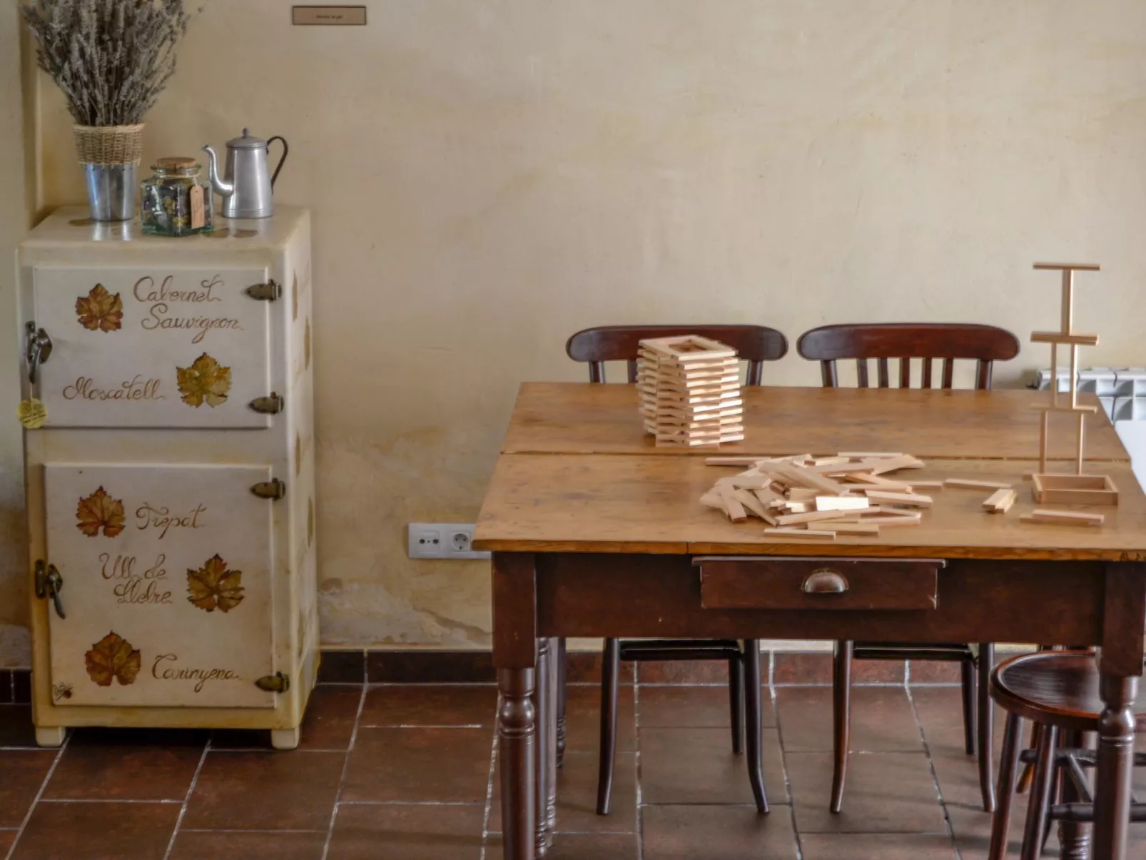 Els Cups, casa rural-Binnen