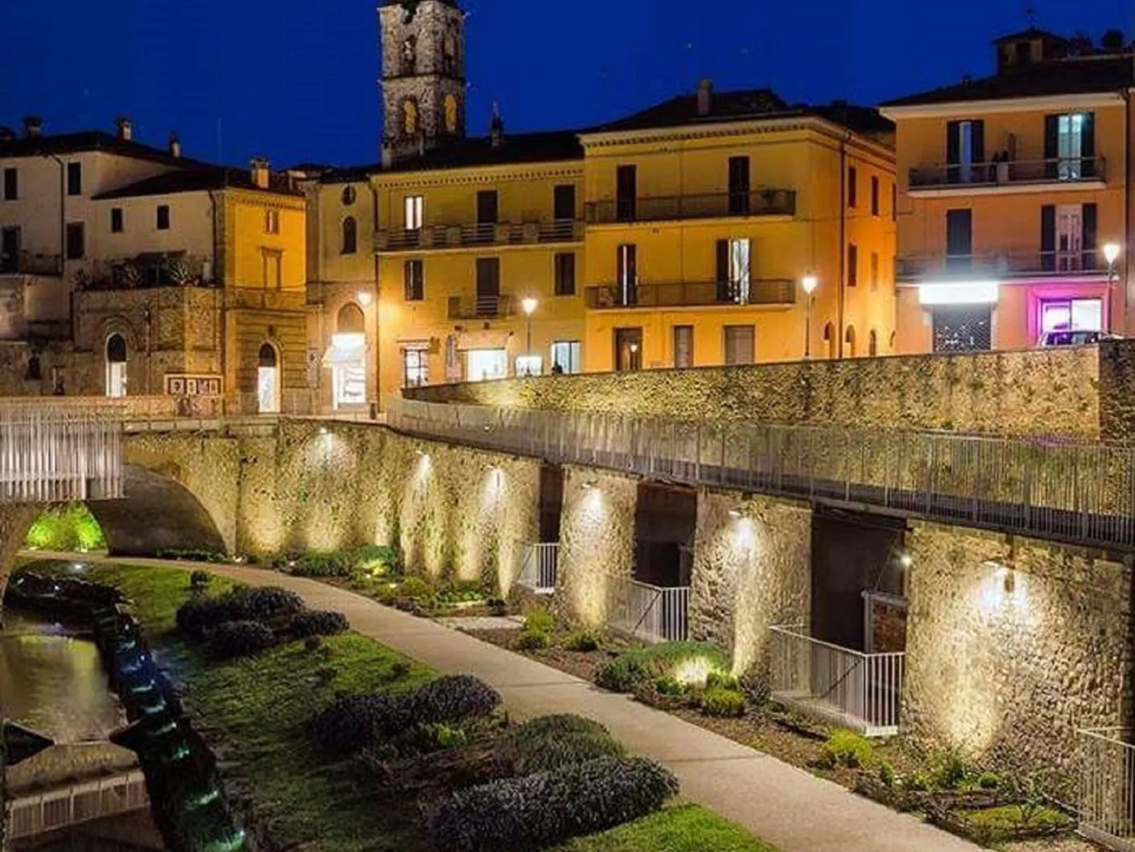 Privates Poolhaus im grünen Herzen von Umbrien-Image-tags.info