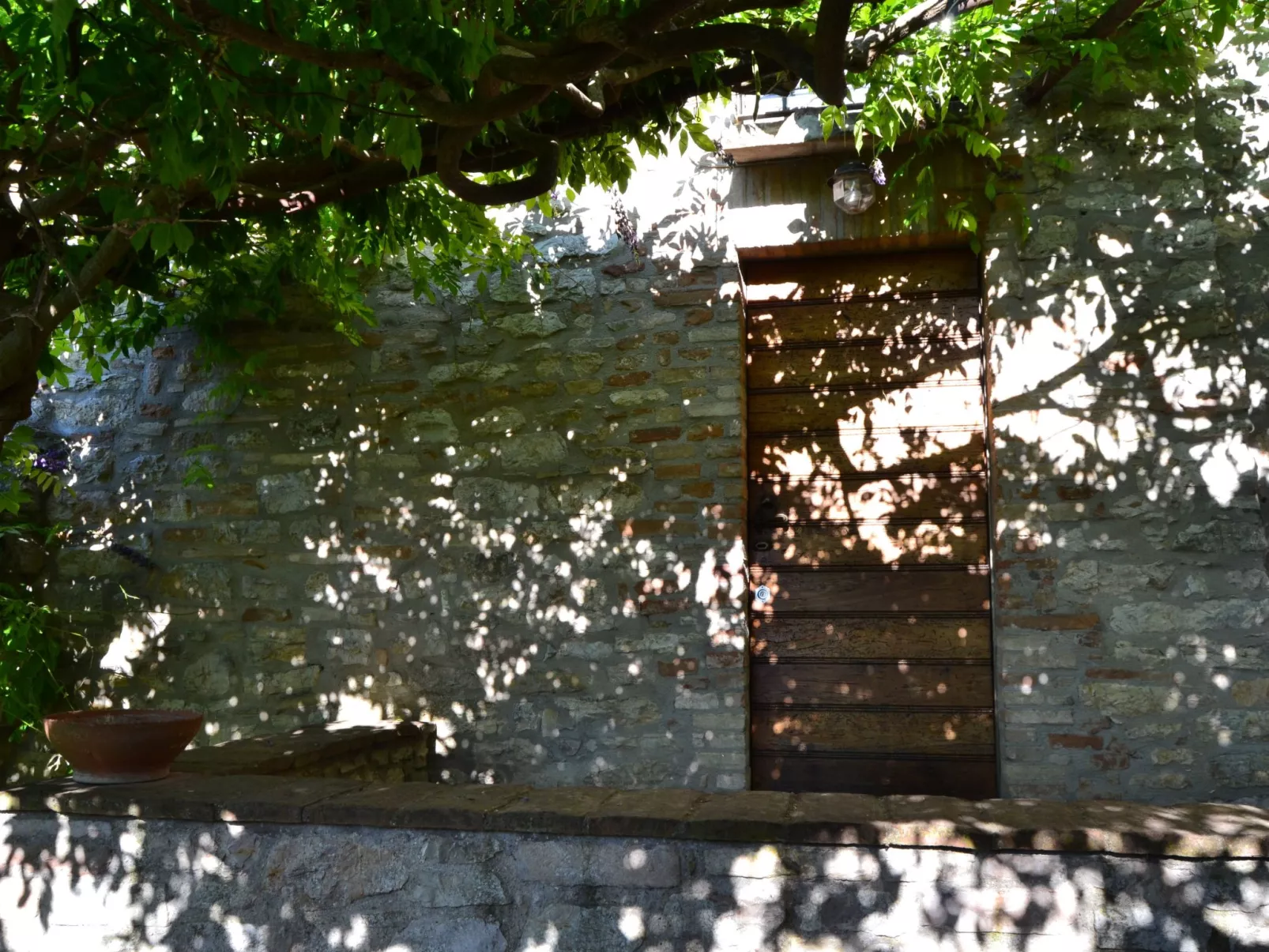 Altes Steinhaus mit Garten-Binnen