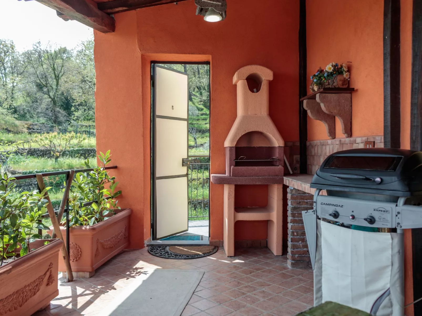 Cottage mit Whirlpool-Image-tags.info