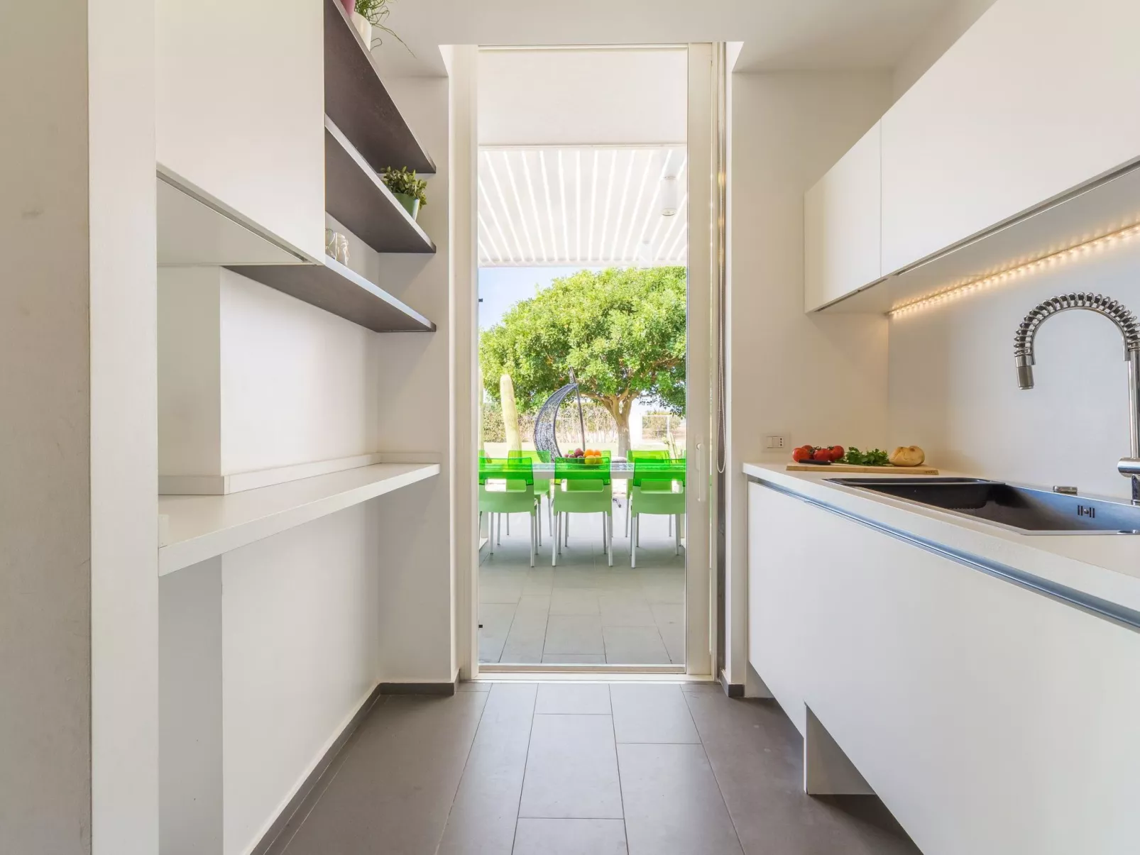 Anthea, Villa mit Pool und Fußball-Tennisplatz nur wenige Kilometer vom Strand-Binnen