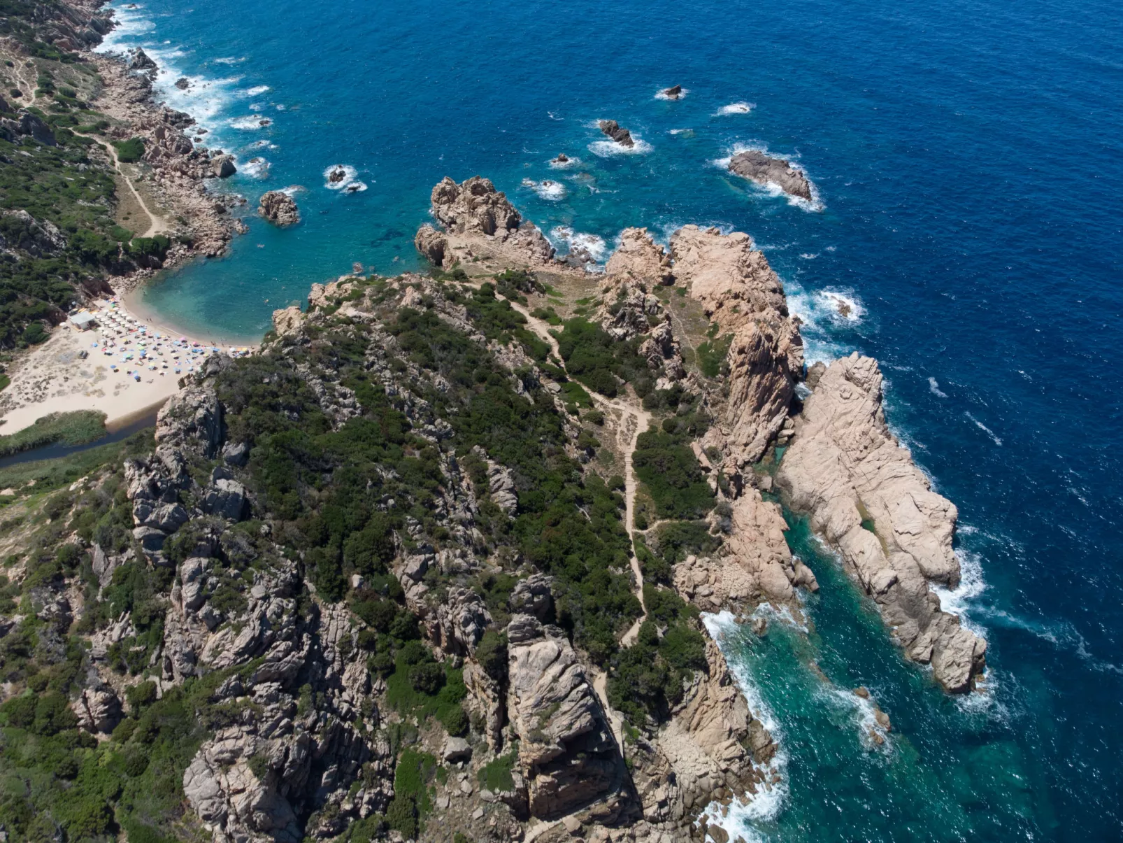 Villa Costa Rossa-Omgeving