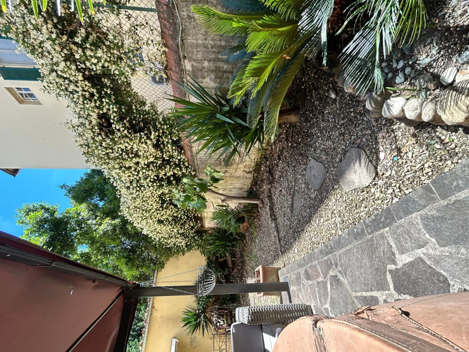 Zwei Schlafzimmer mit Garten und Whirlpool-Binnen