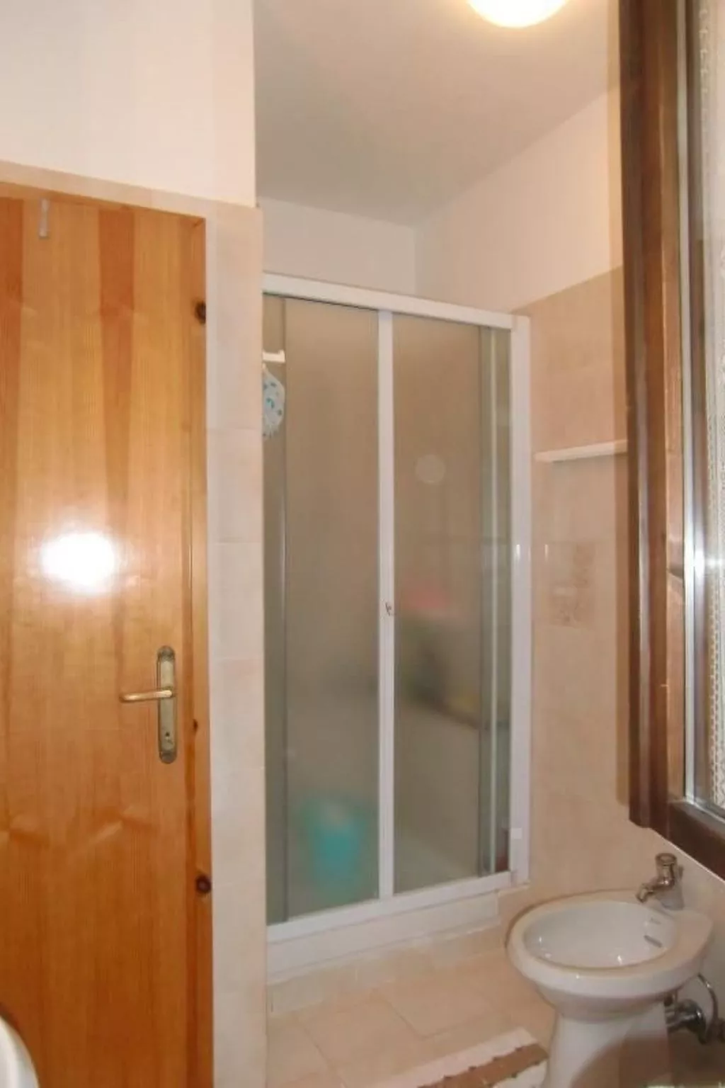 Wohnung mit Pool in der Nähe des Sees-Binnen