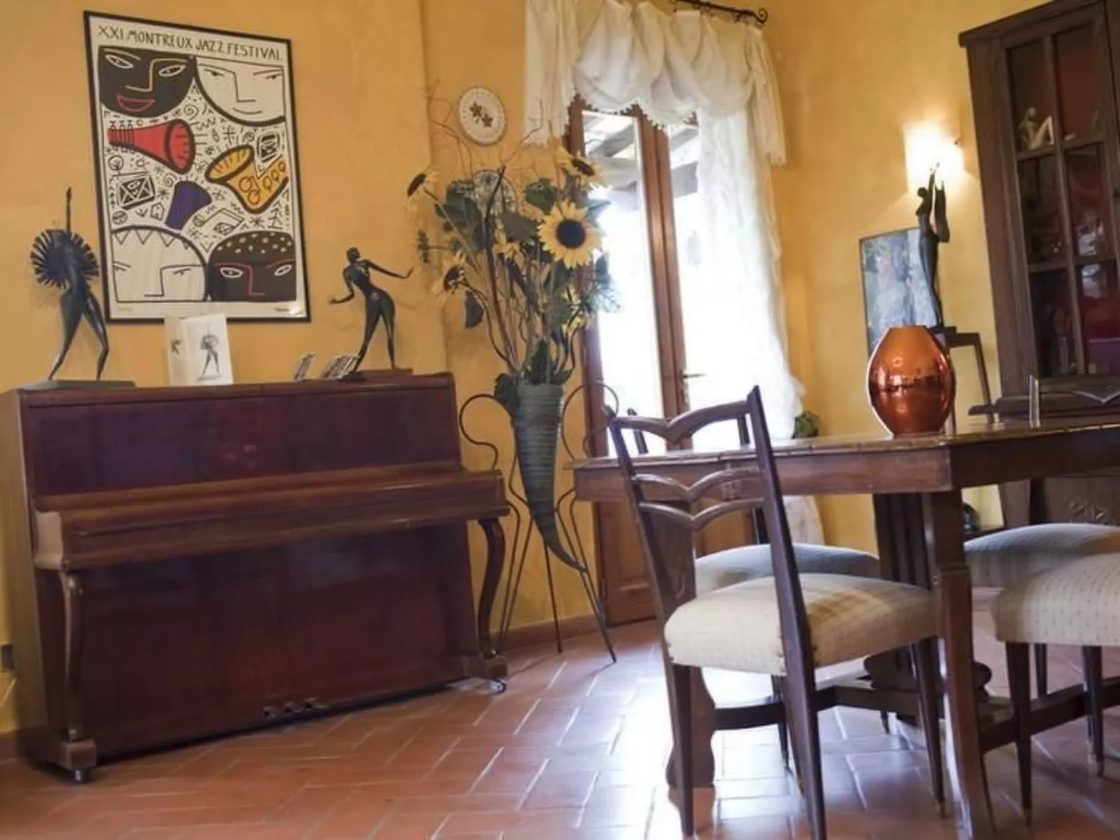 Tolles Ferienhaus in Pian Di Scò mit Privatem Pool und Panoramablick-Binnen