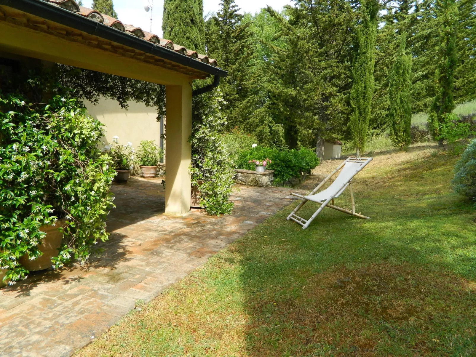 Casa Letizia mit toller Aussicht-Buiten