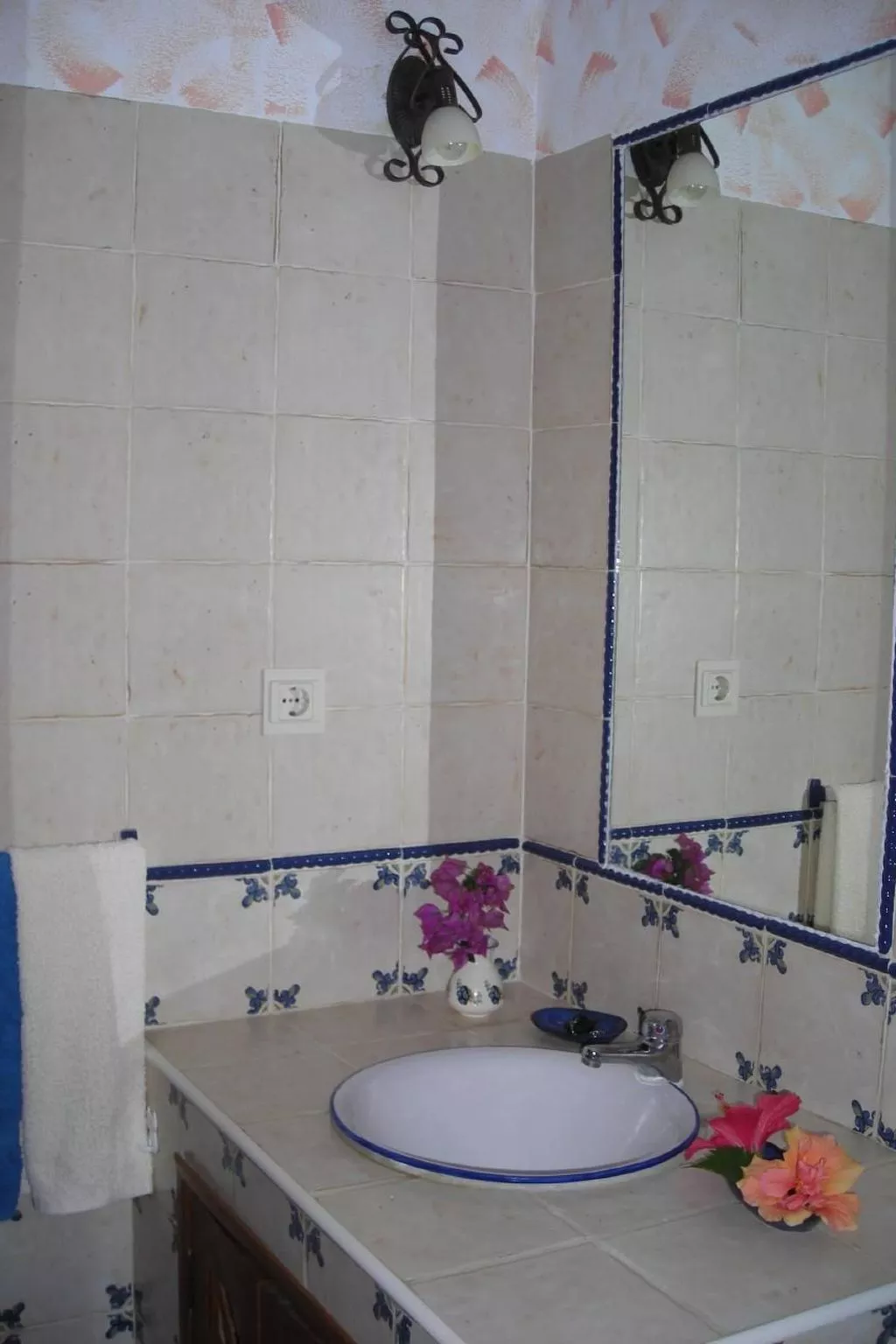 Gemütliches Ferienhaus in Tíjola mit Grill, Garten und Terrasse-Image-tags.info