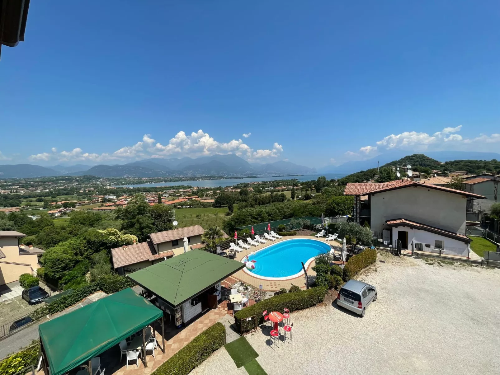 Wohnung in Solarolo mit privatem Parkplatz-Buiten