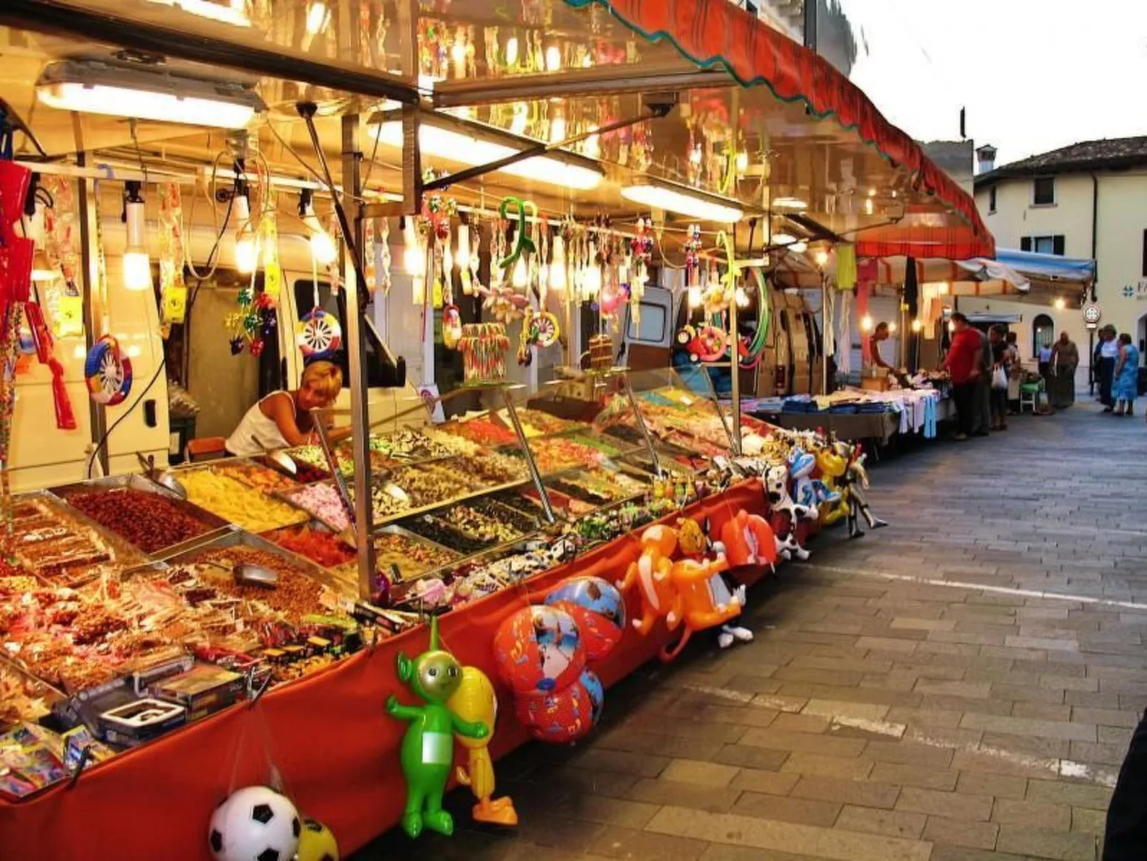 Wohnung in Solarolo mit privatem Parkplatz-Buiten