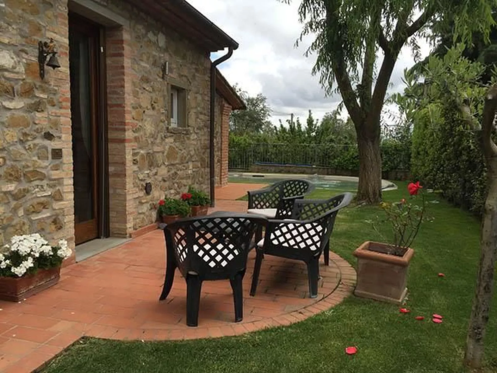 Gemütliches Ferienhaus mit Privatem Pool-Binnen