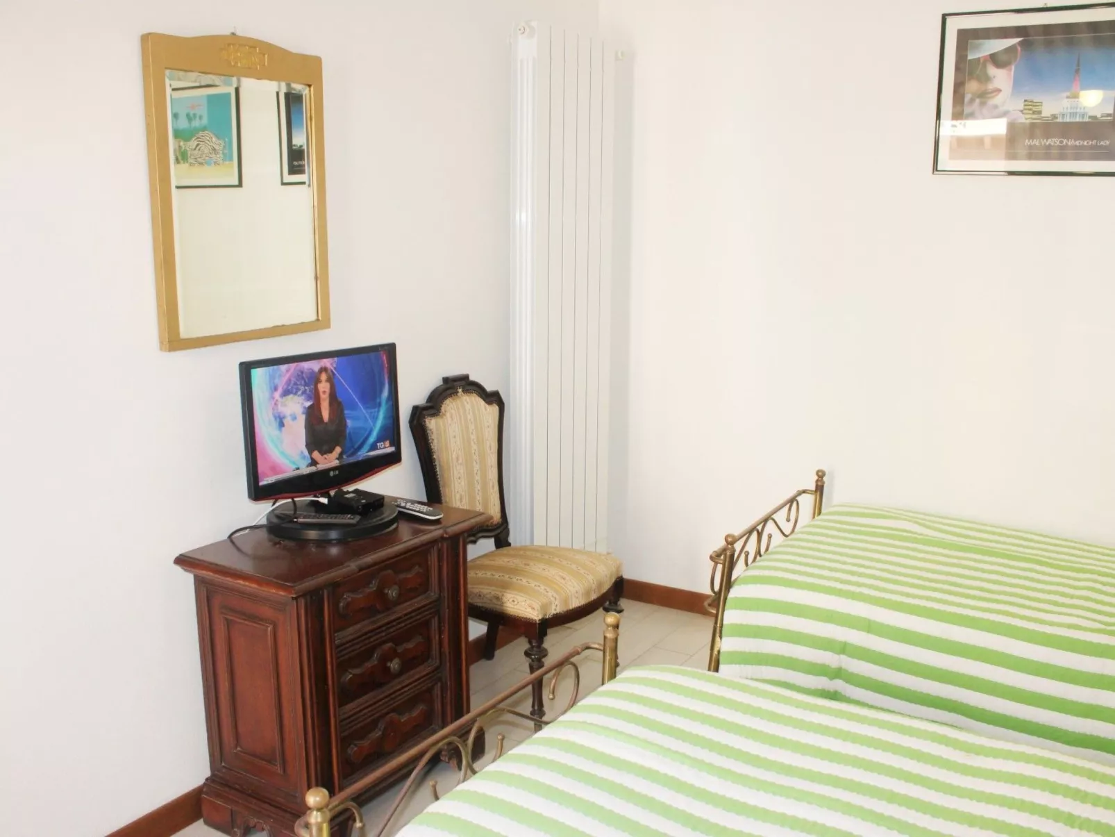 Sehr zentral mit Parkmöglichkeit-Binnen