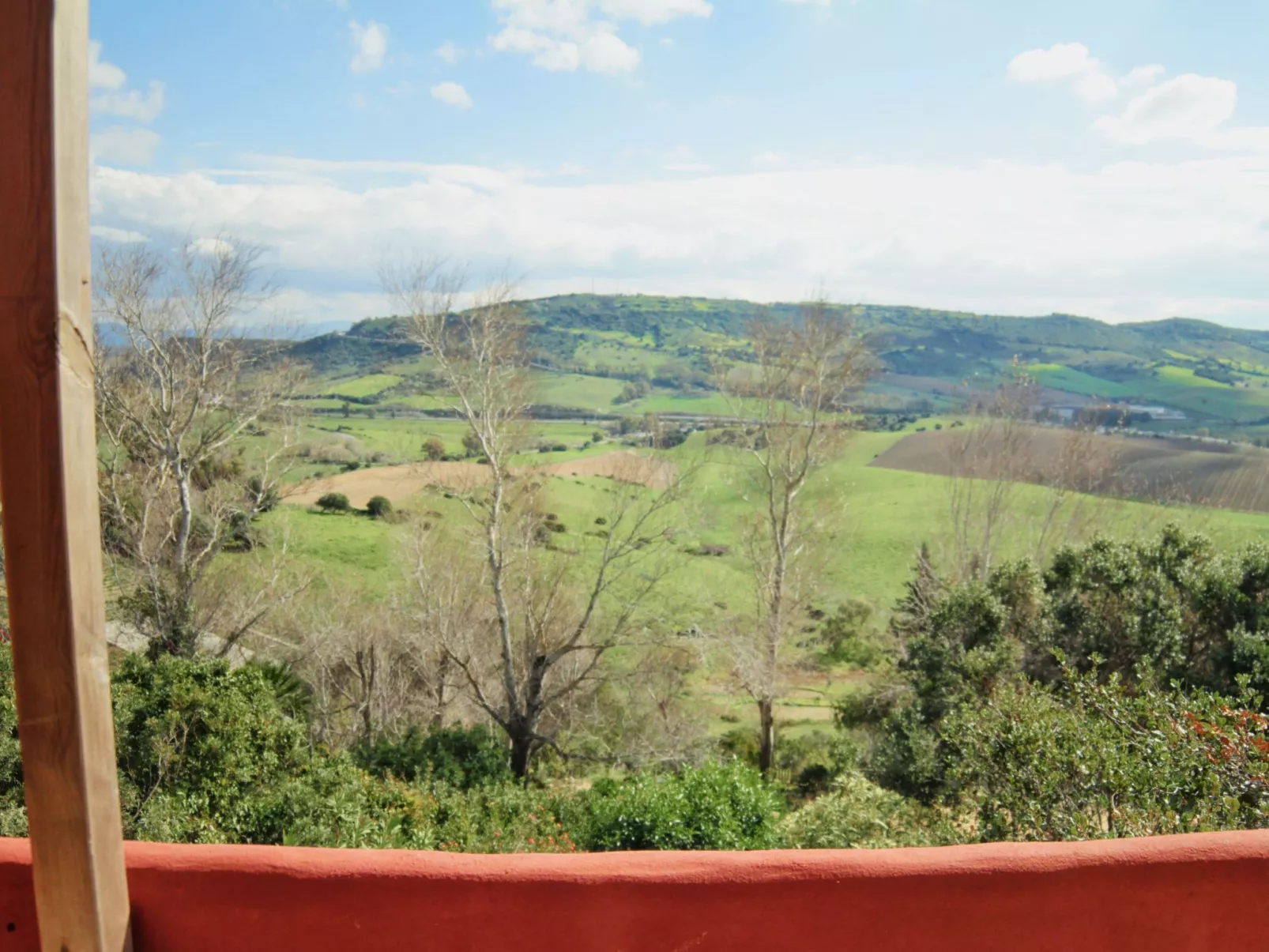 Landgut "Jacaranda" mit Terrasse-Buiten